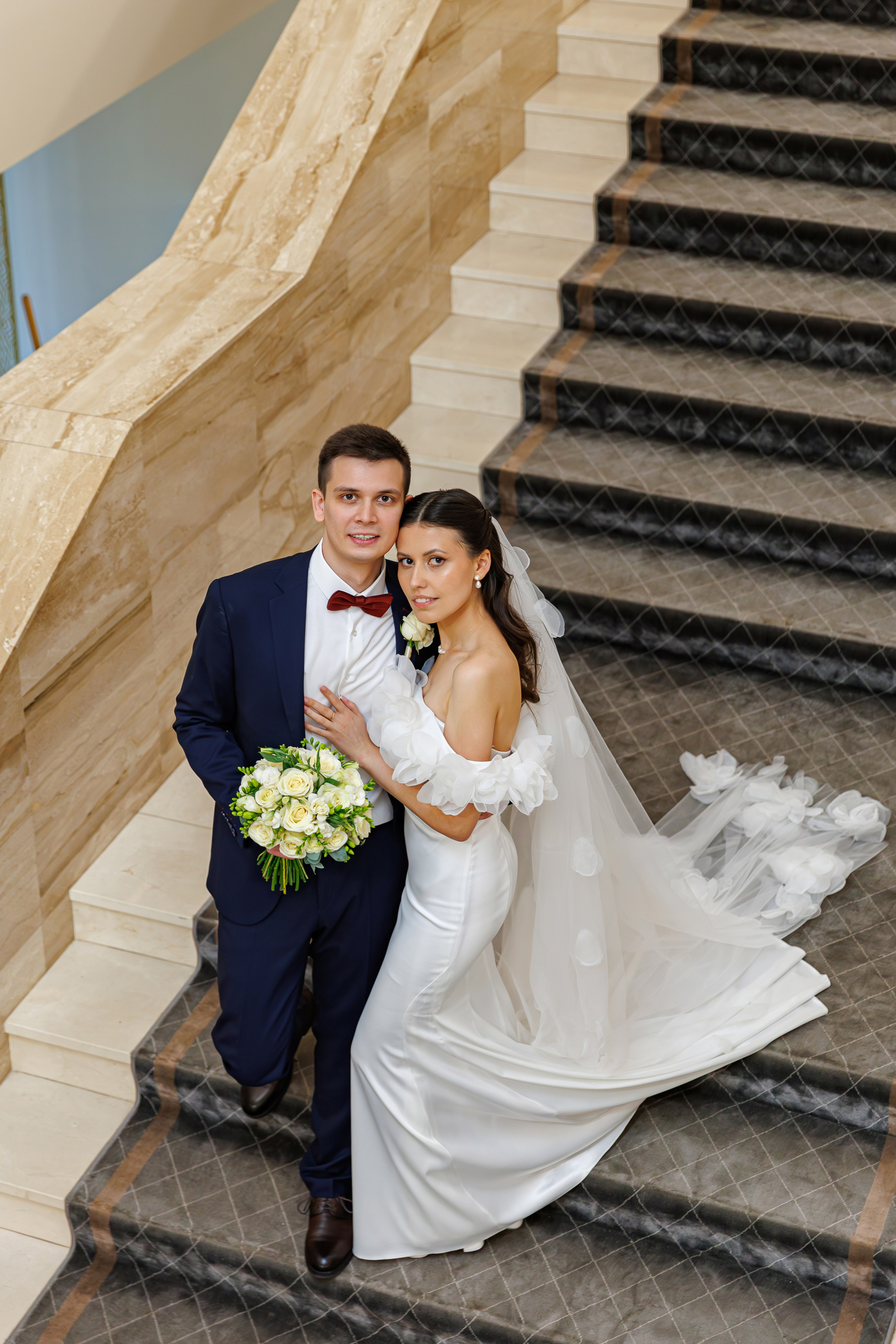 Свадебная фотосессия и сборы в гостинице Националь. Свадебный фотограф Москва и МО Сергей Киржаев