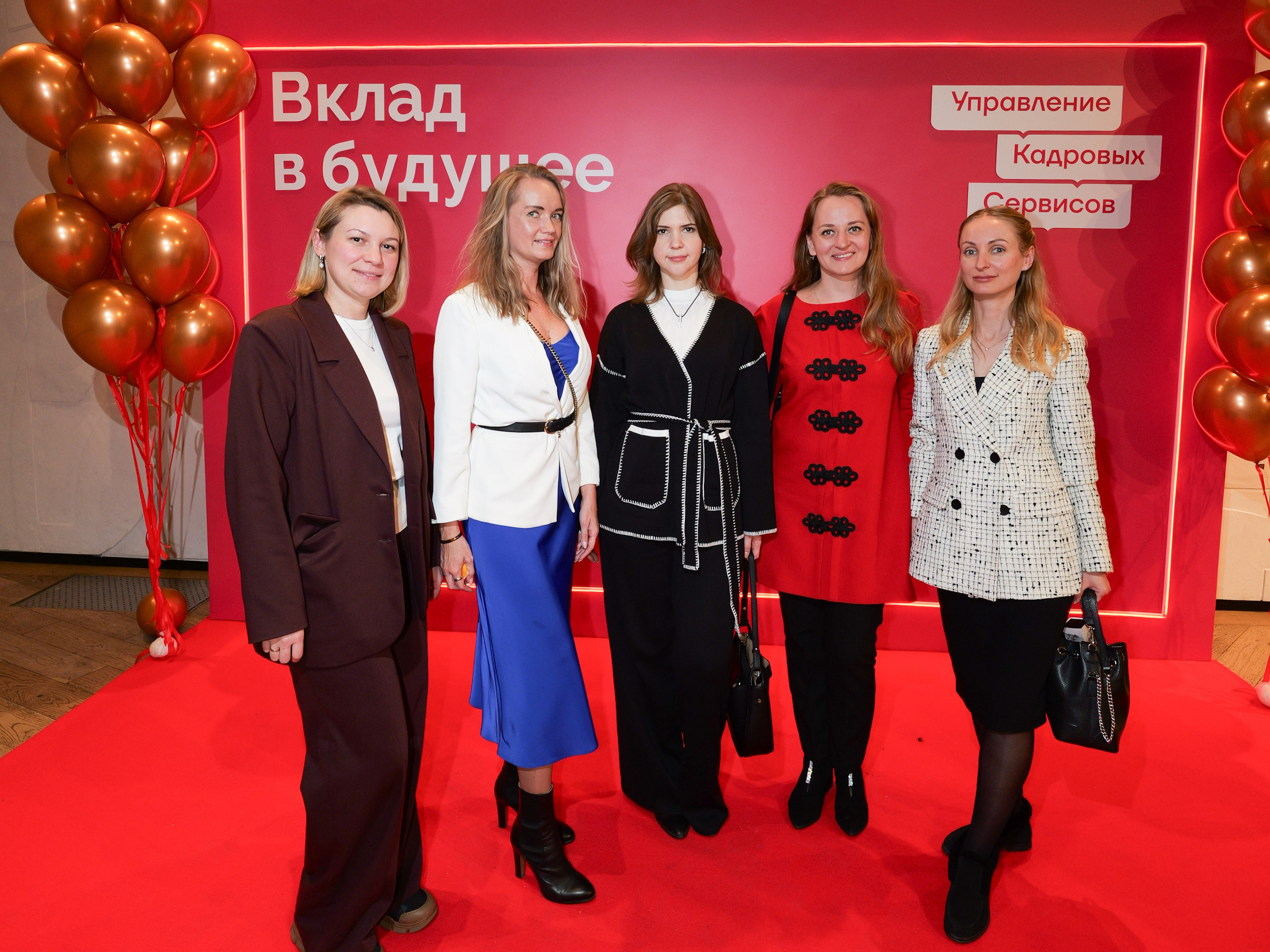 Вклад в будущее. ВДНХ. Портретная фотография тахир лебедев