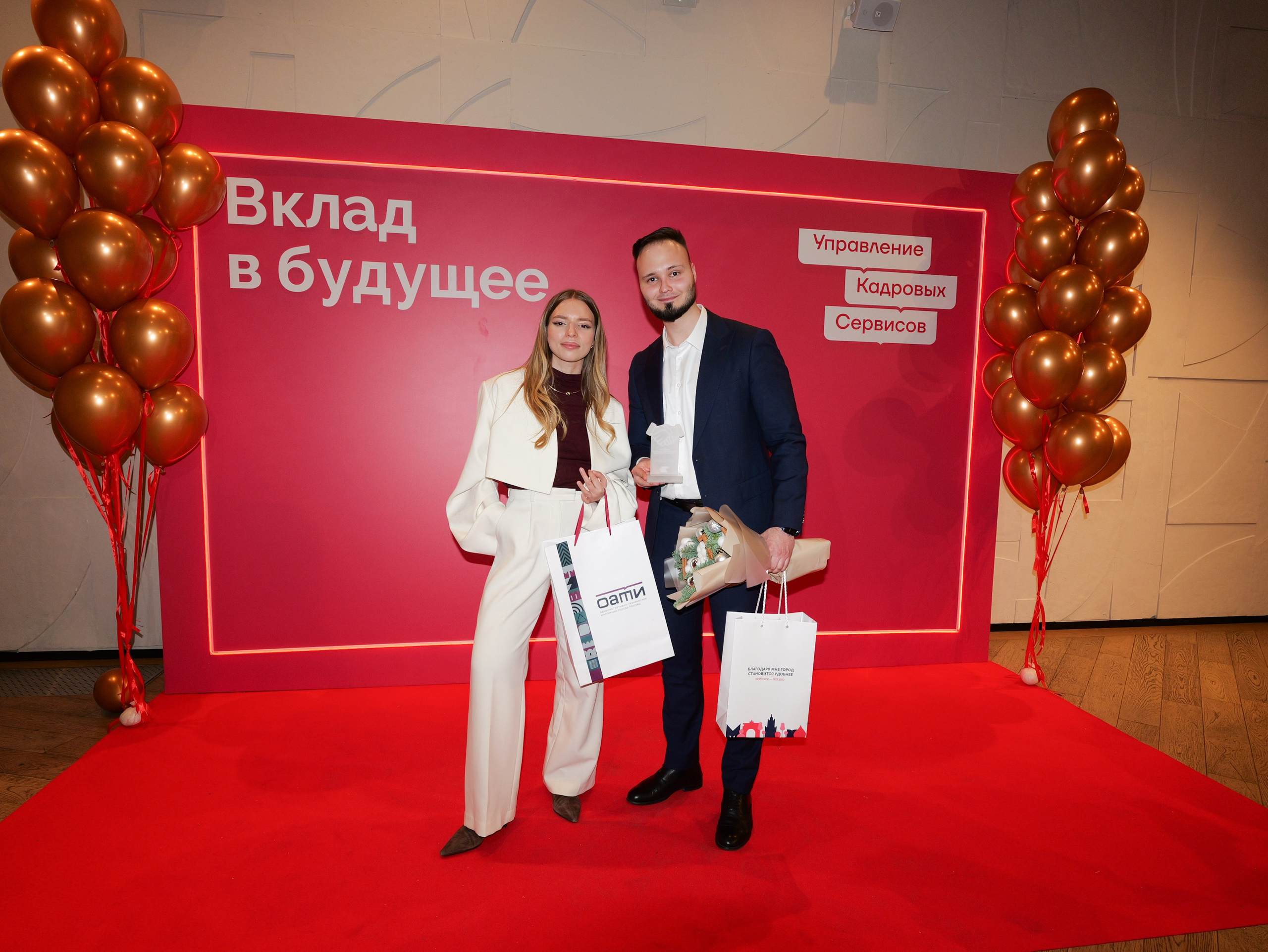 Вклад в будущее. ВДНХ. Портретная фотография тахир лебедев