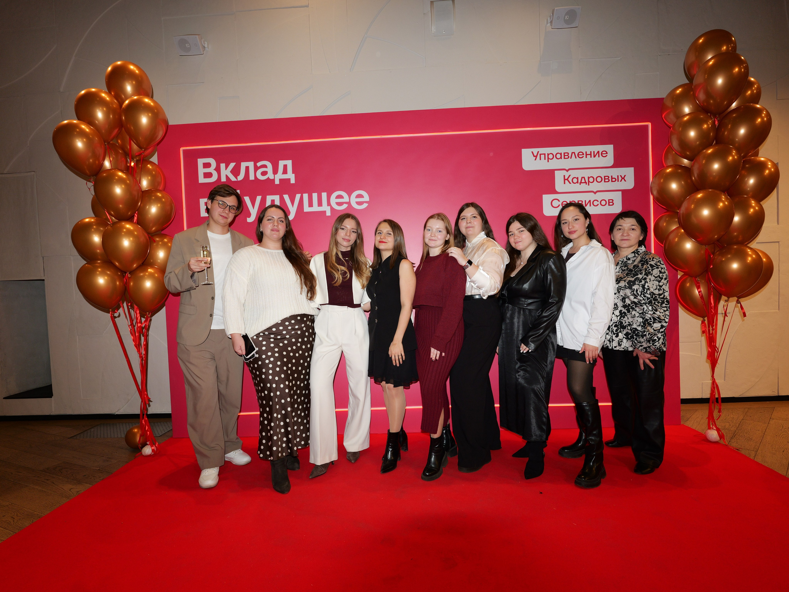 Вклад в будущее. ВДНХ. Портретная фотография тахир лебедев