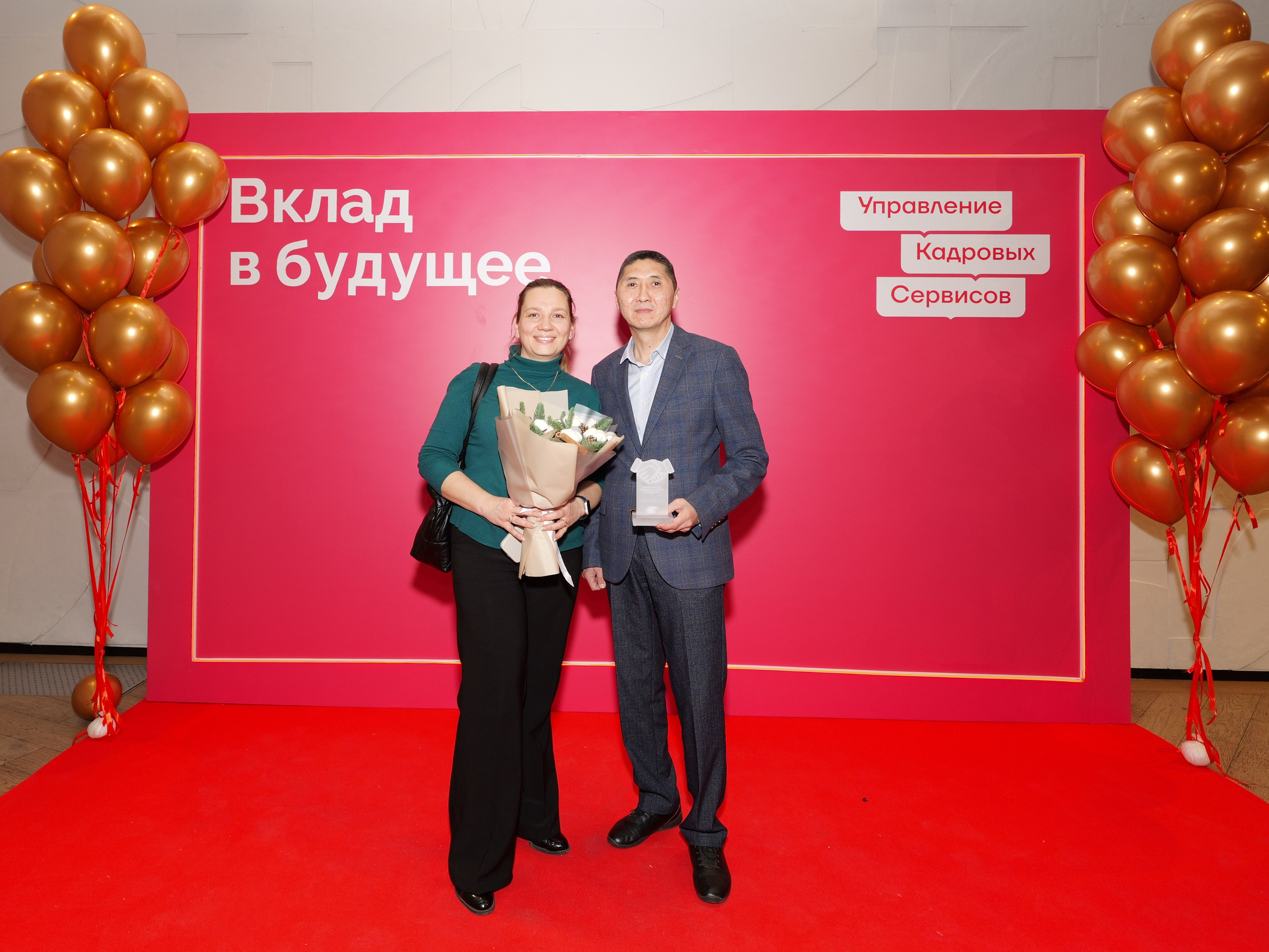 Вклад в будущее. ВДНХ. Портретная фотография тахир лебедев