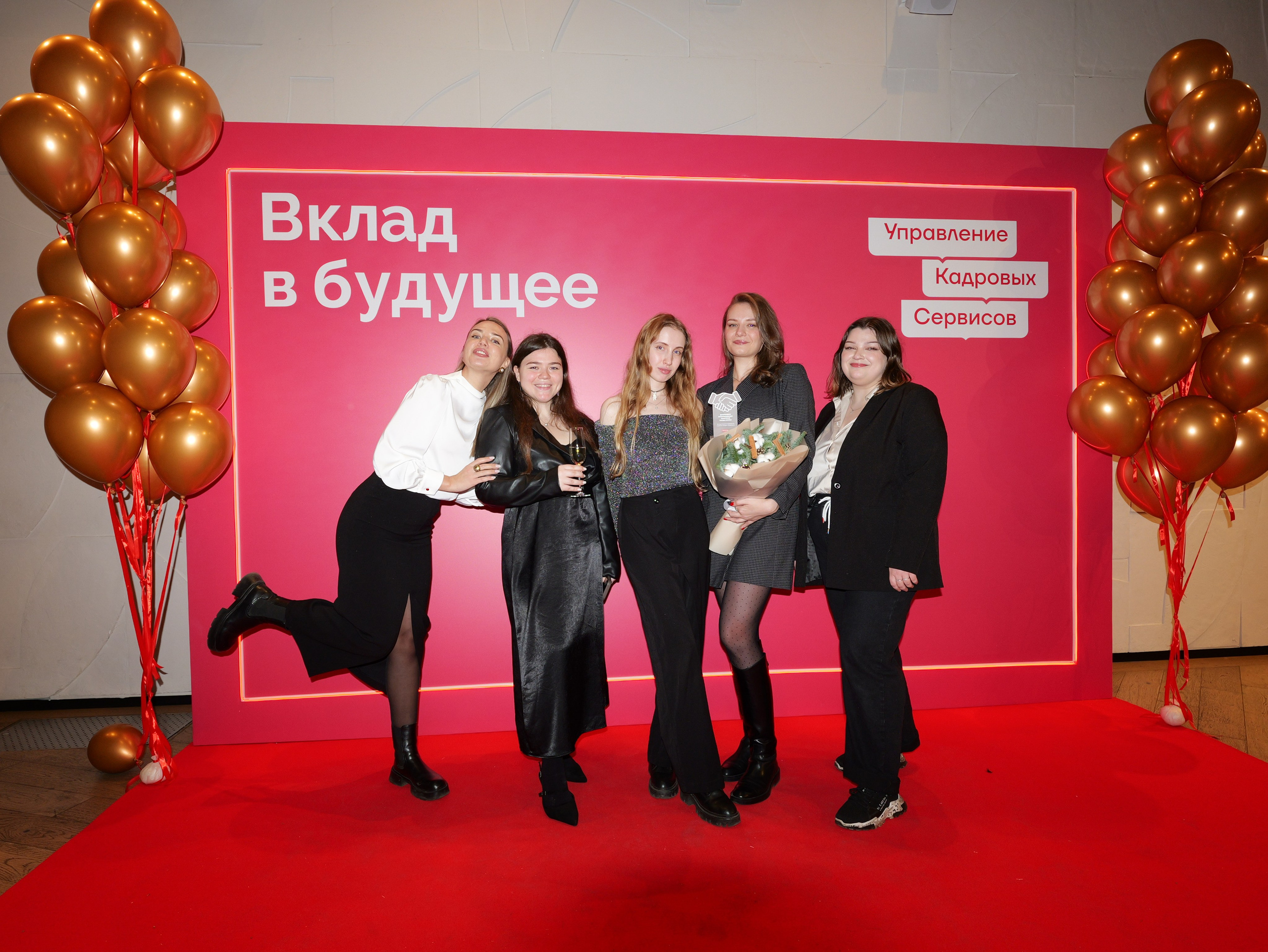 Вклад в будущее. ВДНХ. Портретная фотография тахир лебедев