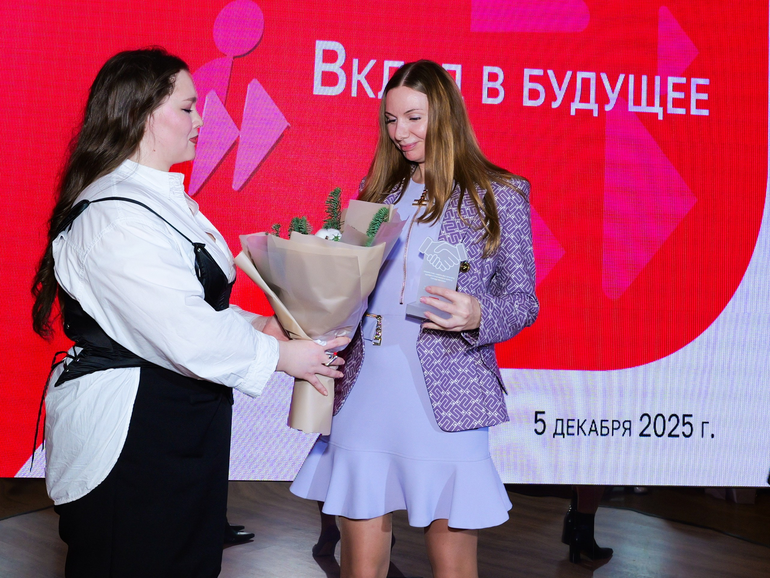 Вклад в будущее. ВДНХ. Портретная фотография тахир лебедев