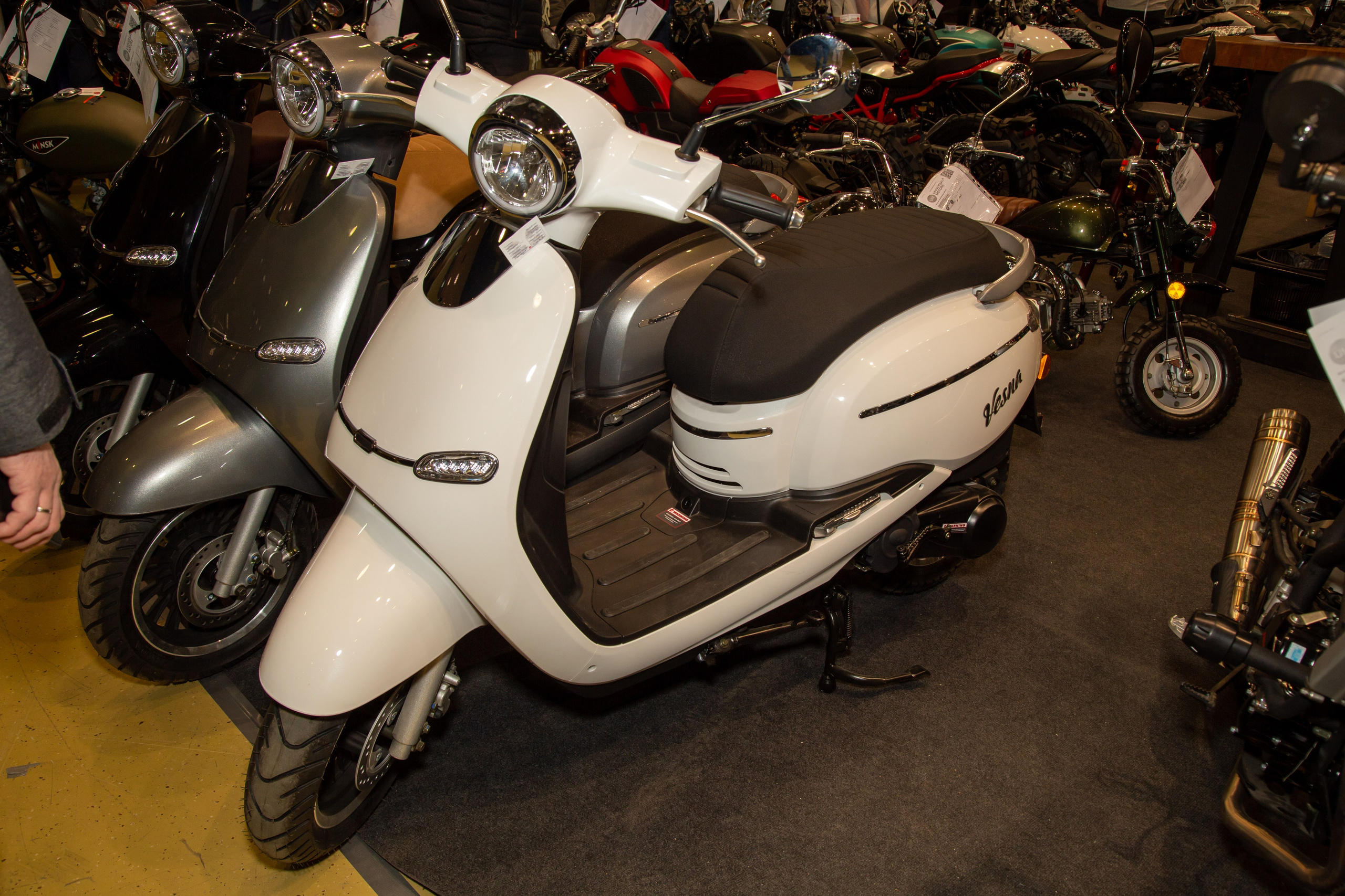 Фотопрогулка по выставке Поехали 2022. «Студия DRONAVT`s» — видеосъёмка и фотография г. Москва