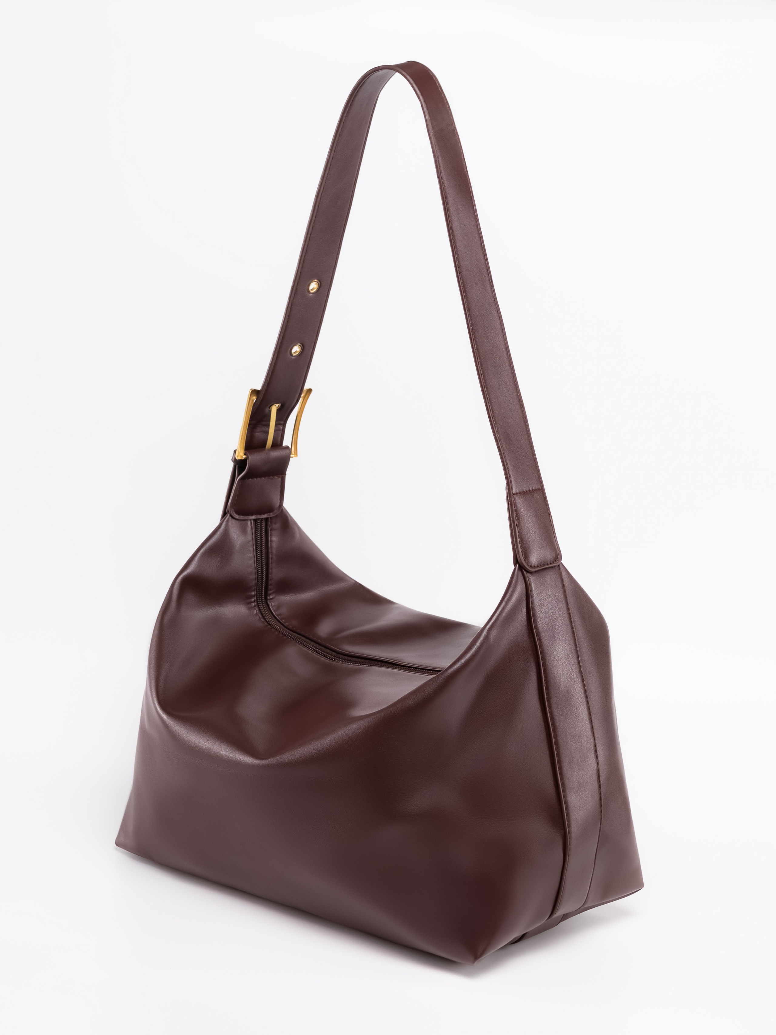 Q Кожаные сумки женские предметка серия 4. Предметный фотограф, фото для маркетплейсов Пятигорск, КМВ