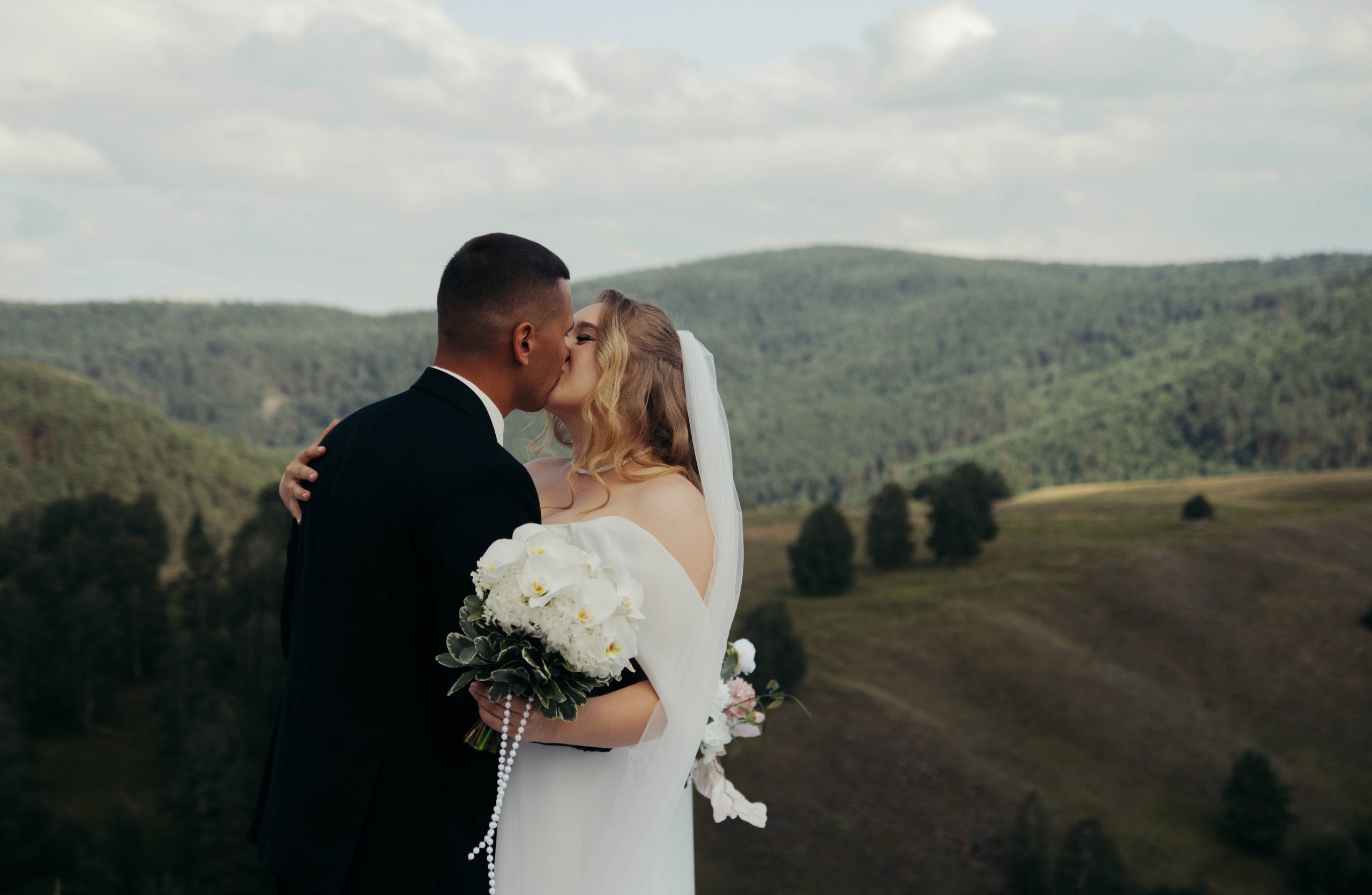 СВАДЕБНЫЕ ИСТОРИИ. ФОТОГРАФ АНАСТАСИЯ САУШКИНА. г. Трехгорный