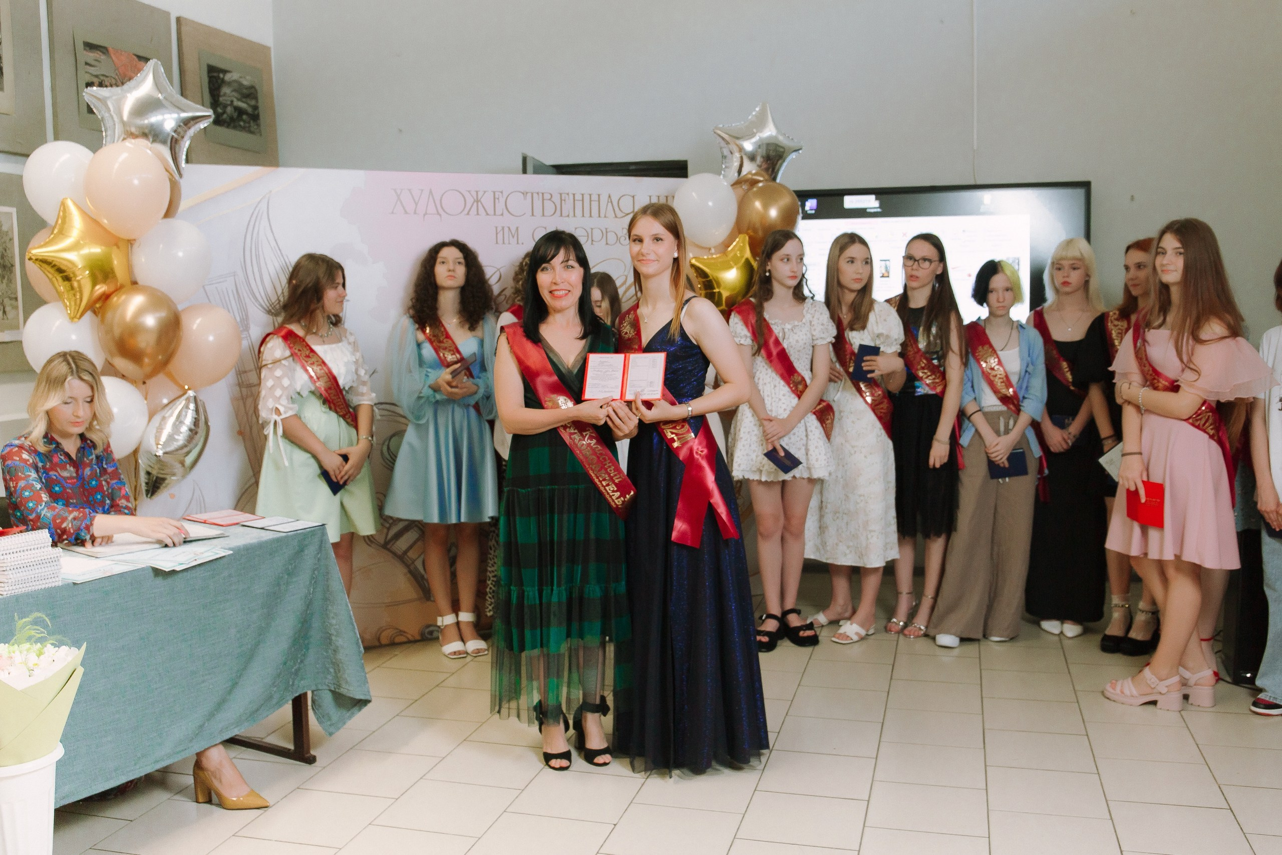 Выпускной в Художественной школе. Выпускные альбомы Натальи Бутко: Новороссийск, Анапа, Геленджик