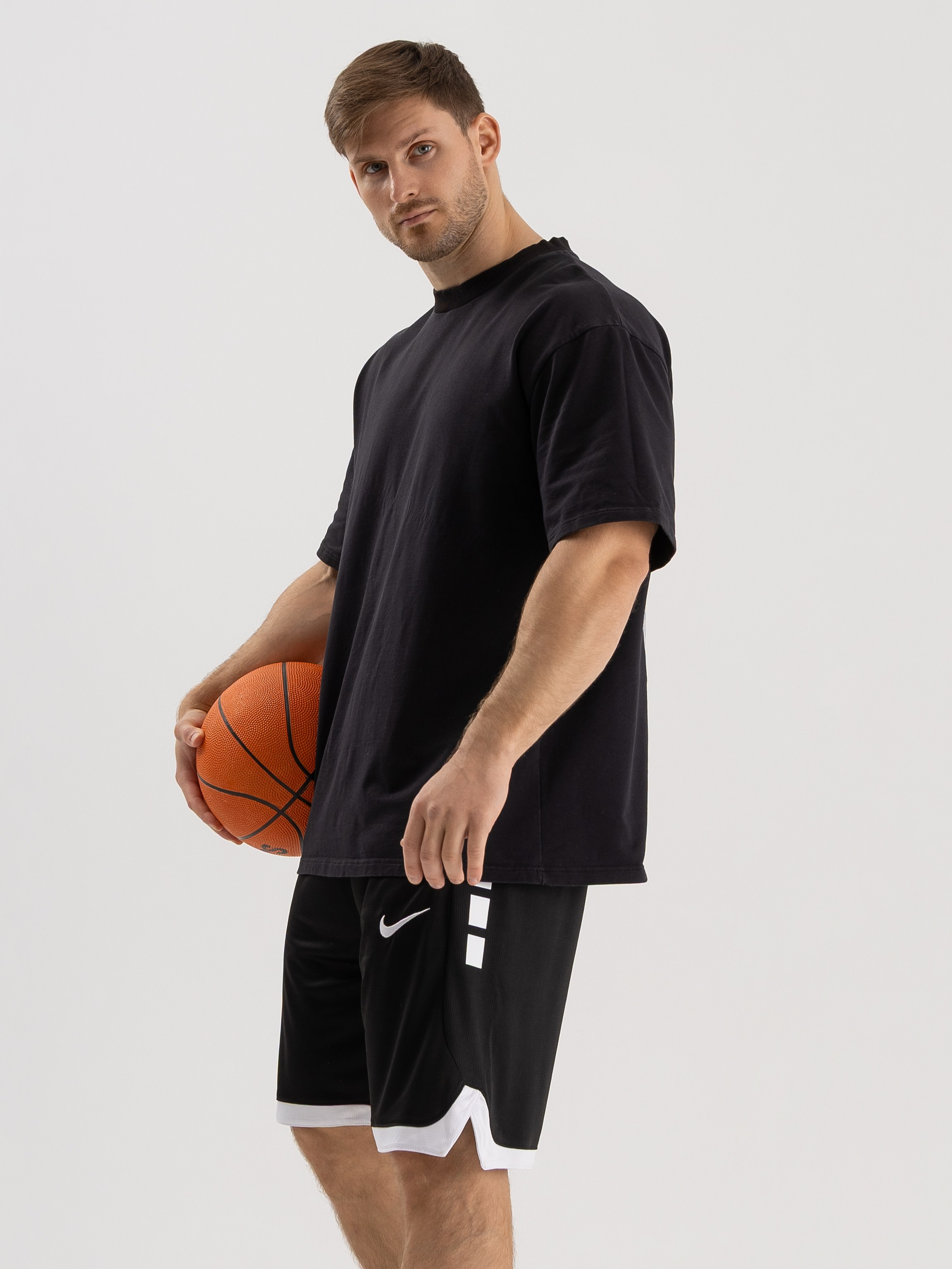 Вова. Стрит съемки для маркетплейсов в Сочи | ИИ контент | fashionprod