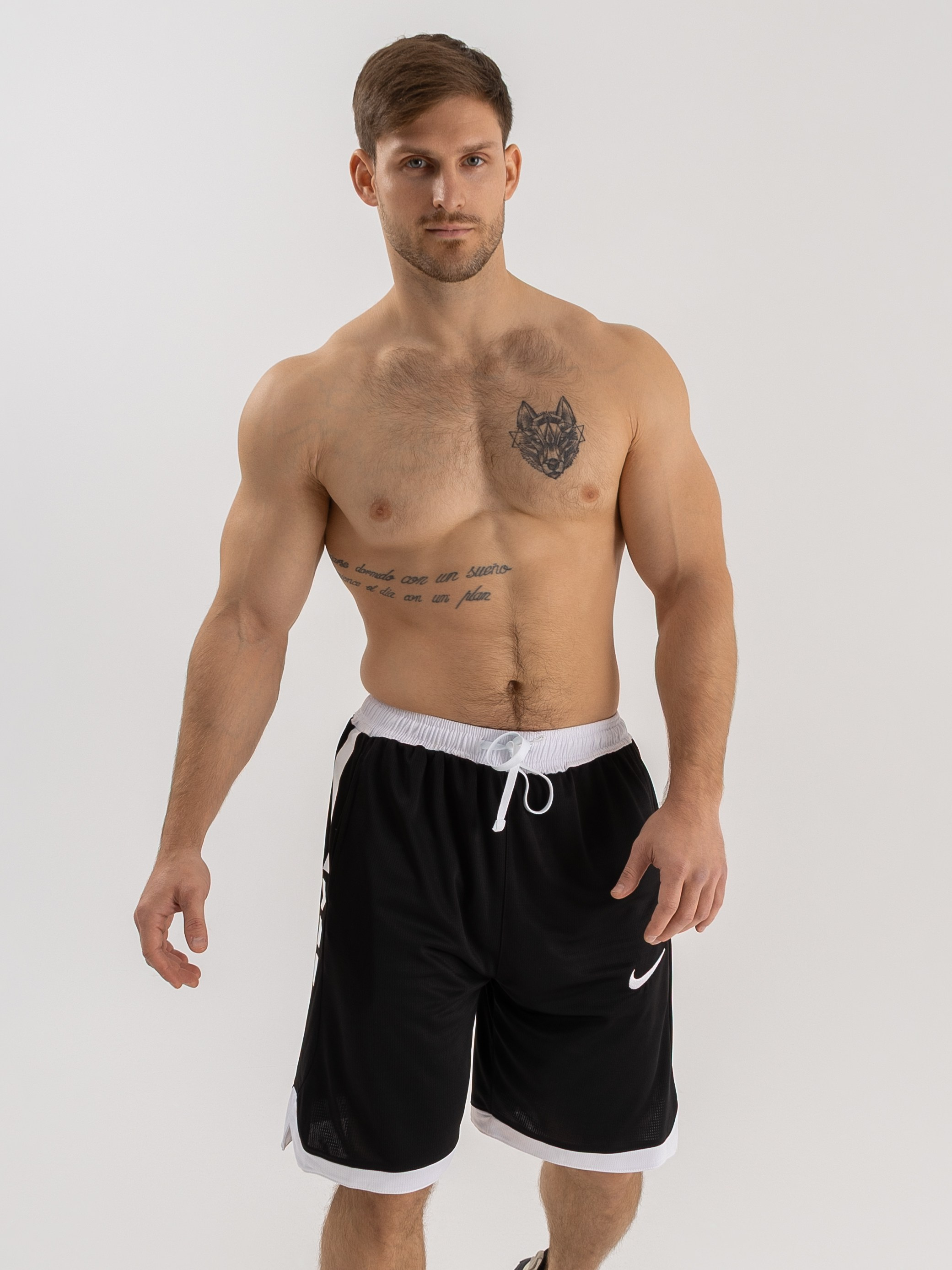 Вова. Стрит съемки для маркетплейсов в Сочи | ИИ контент | fashionprod