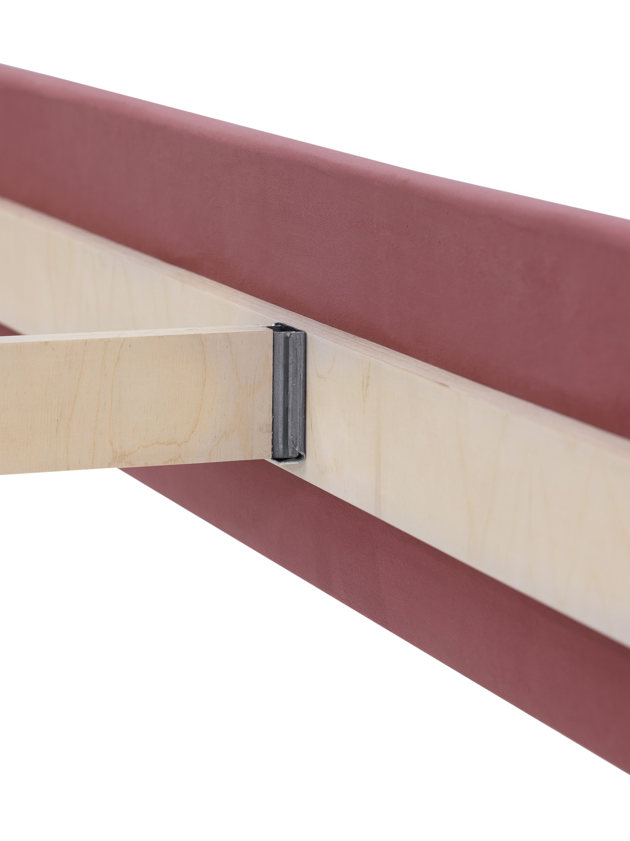 Кровать. Фотосъёмка для бизнеса — предметное фото, репортаж с мероприятий, портреты людей, съёмка интерьера и экстерьера