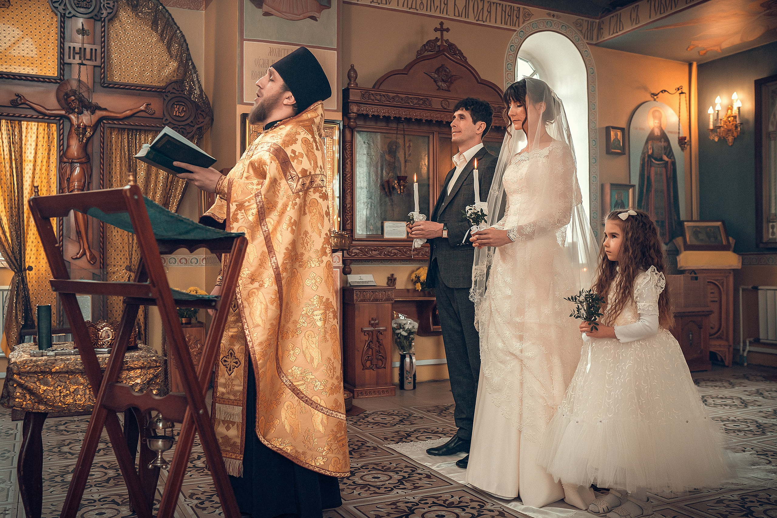 Фотограф на Крещение и Венчание в Красноярске Рамазанова Юлия