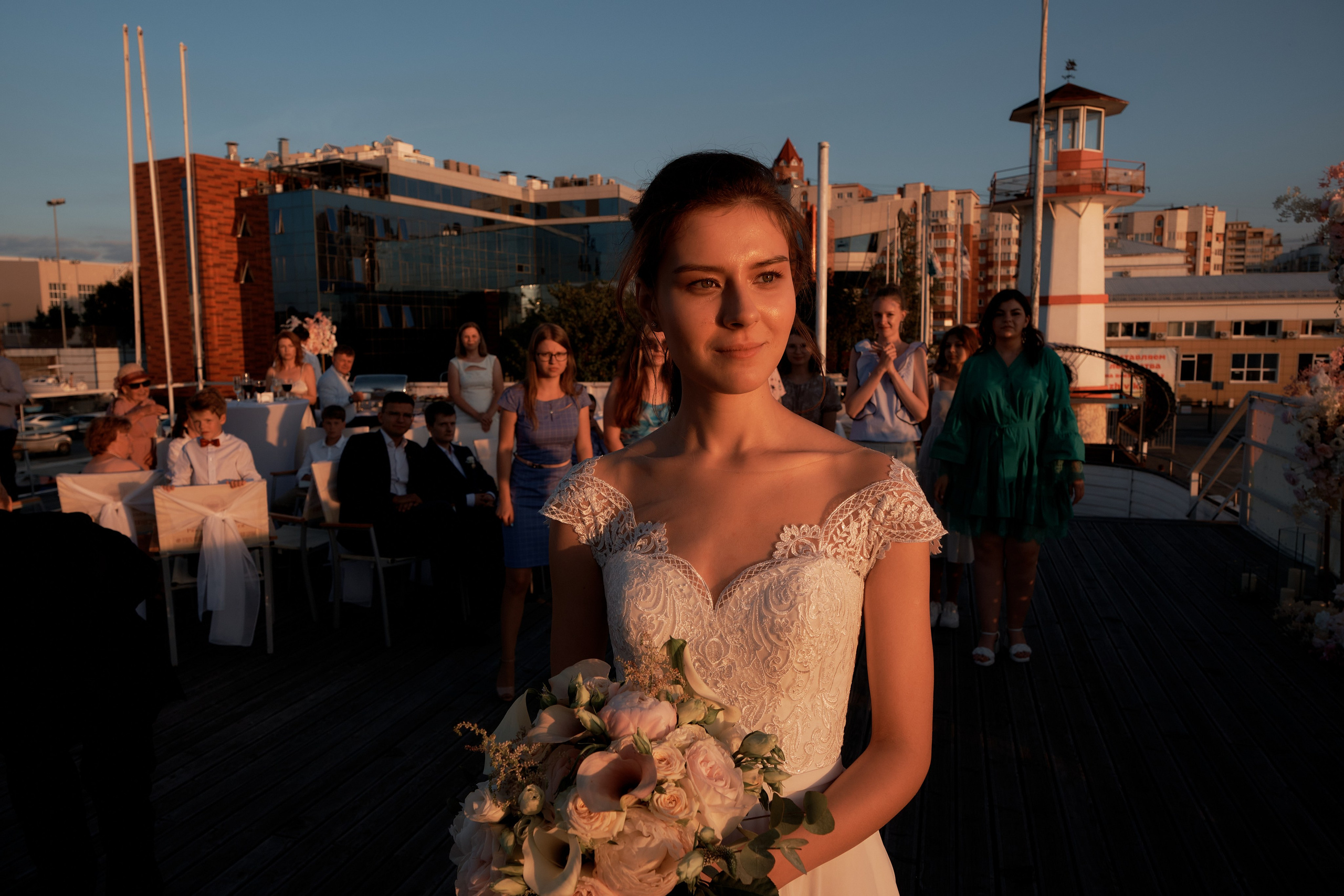 Яхта парус. Свадьба. Свадебный и портретный фотограф в Екатеринбурге Александр Блюденов