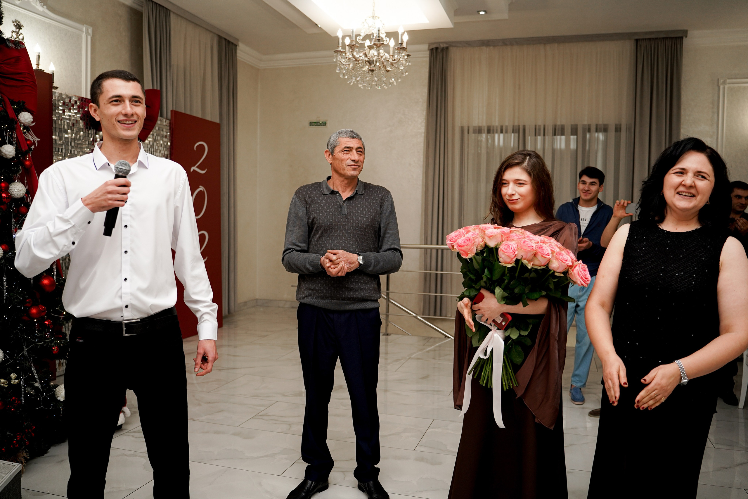 Сватовство. Свадебный фотограф в Ростове-на-Дону. Таинство Крещения и Венчания, семейные фотосессии. Алёна Чёботова