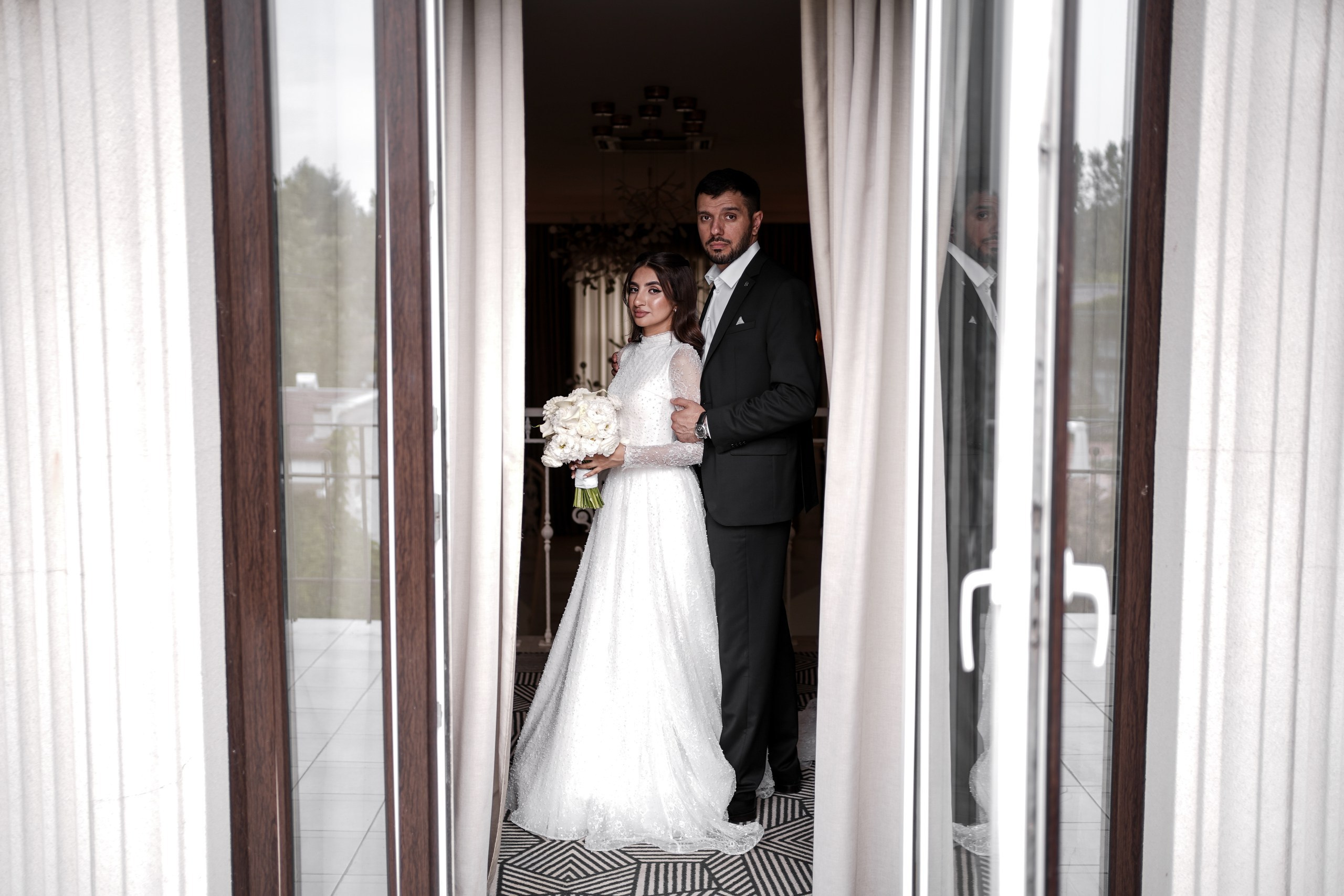 Свадебная фотосессия в отеле «Графский парк». Фотограф Ростов-на-Дону. Абдул и Фируза. Свадебный фотограф в Ростове-на-Дону. Таинство Крещения и Венчания, семейные фотосессии. Алёна Чёботова