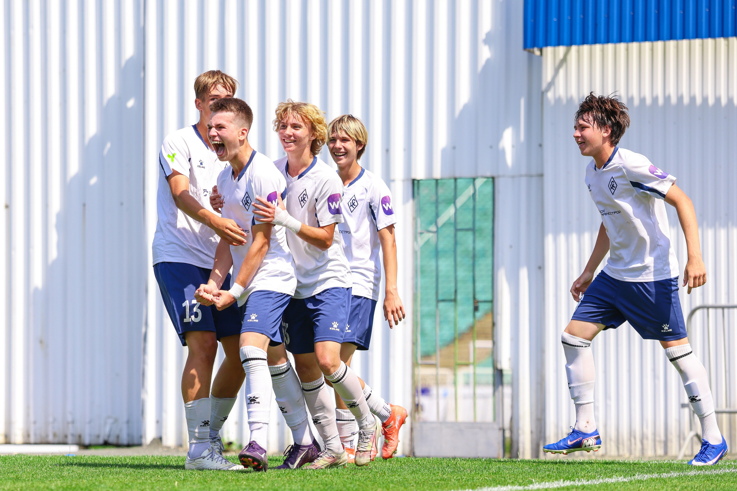Юношеская футбольная лига U-16. Крылья Советов — Пари НН