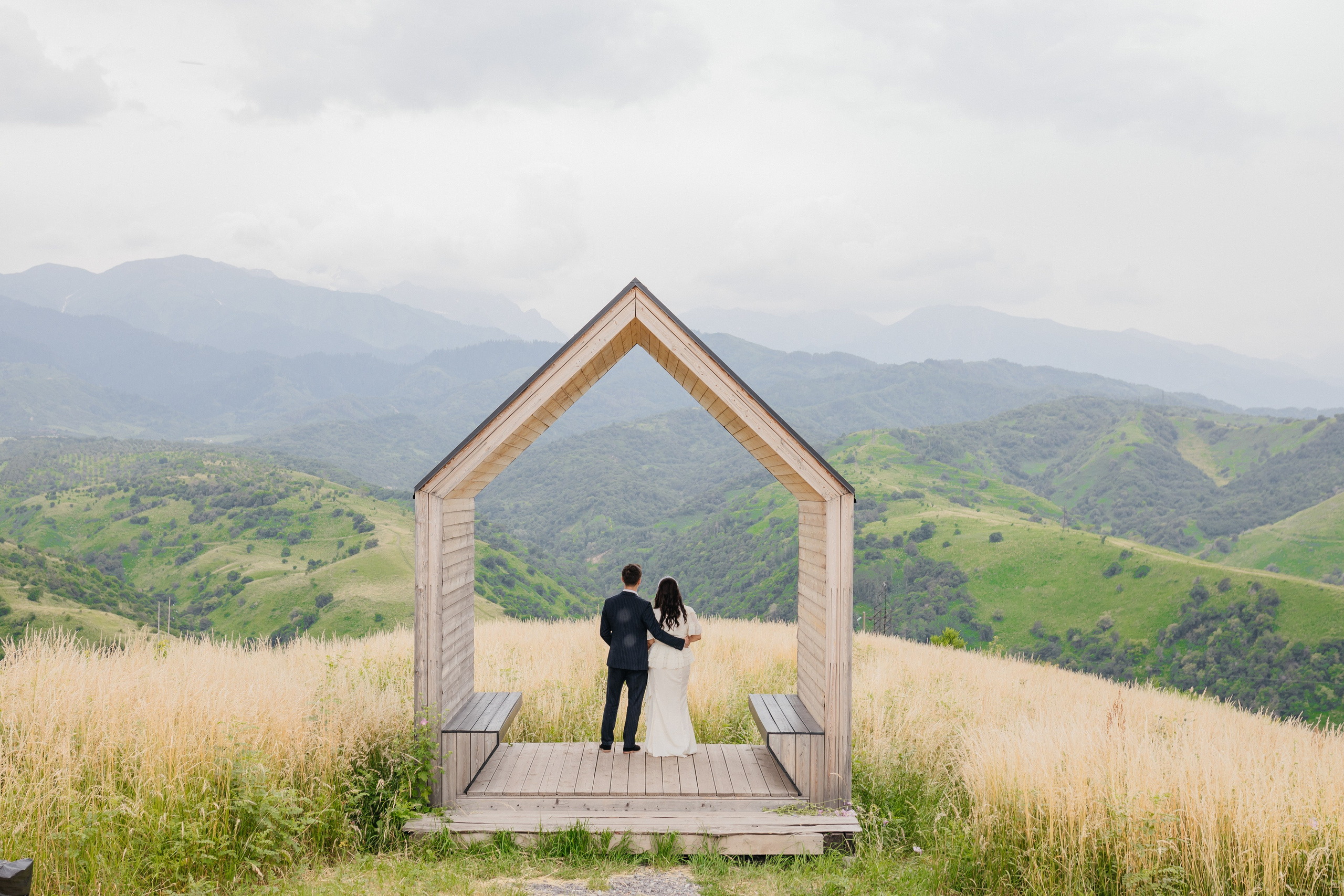 MADI & ARU. Wedding and Fashion photographer