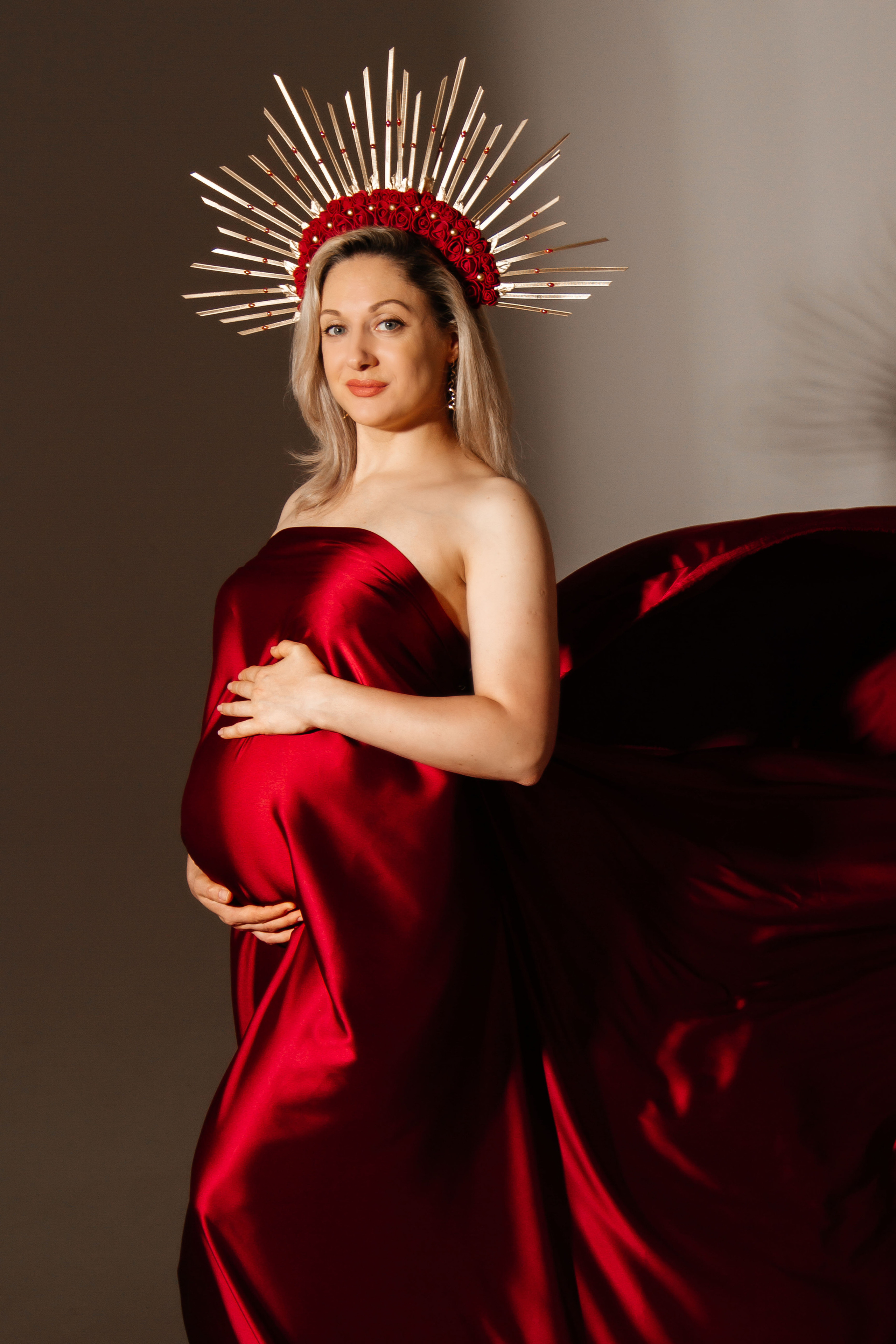 В летящих тканях. Колесникова Татьяна. Фотограф новорожденных Щёлково, Москва, Королев