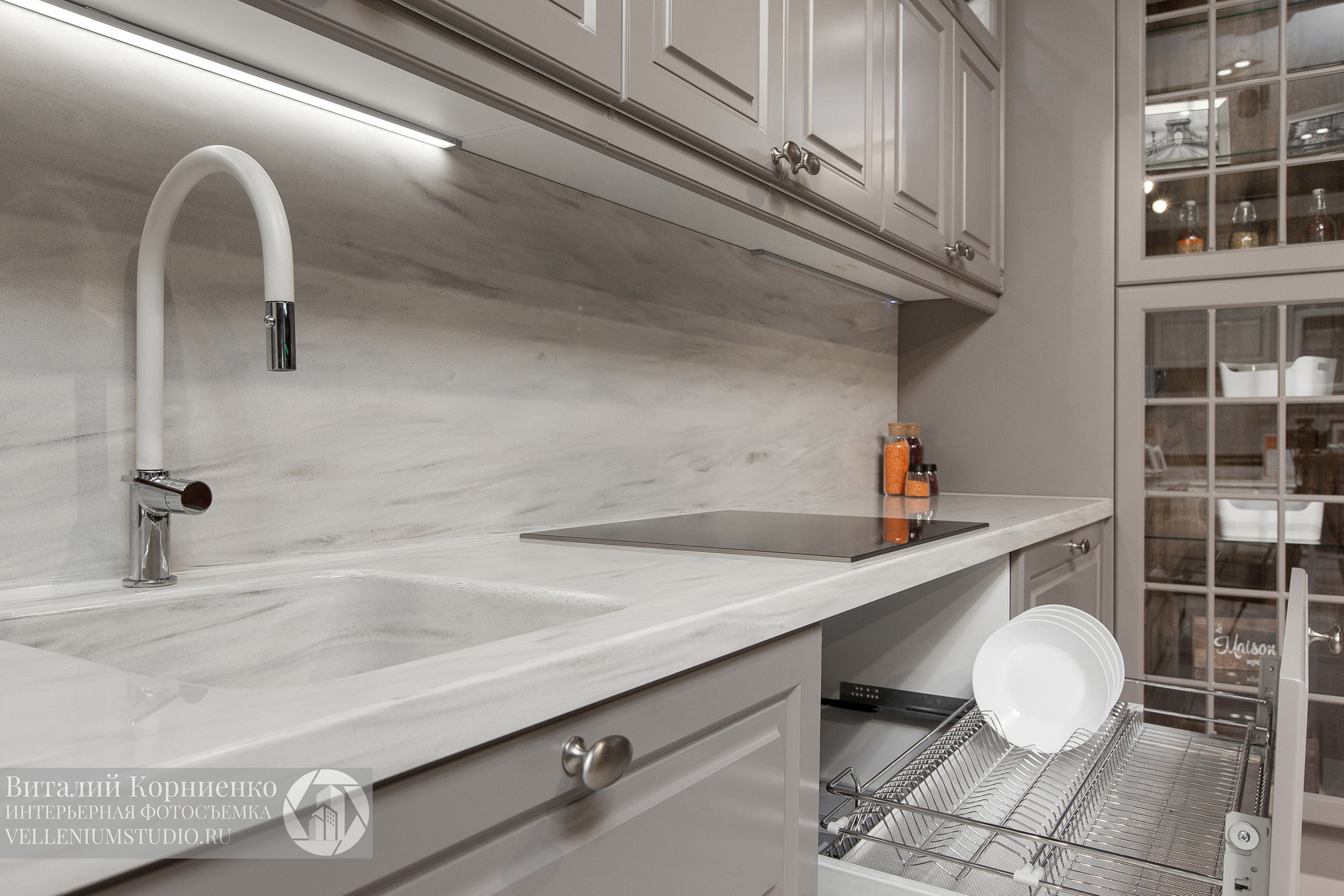 Фотосъемка кухонь в салоне мебели. Интерьерный фотограф Краснодар: профессионально по доступным ценам