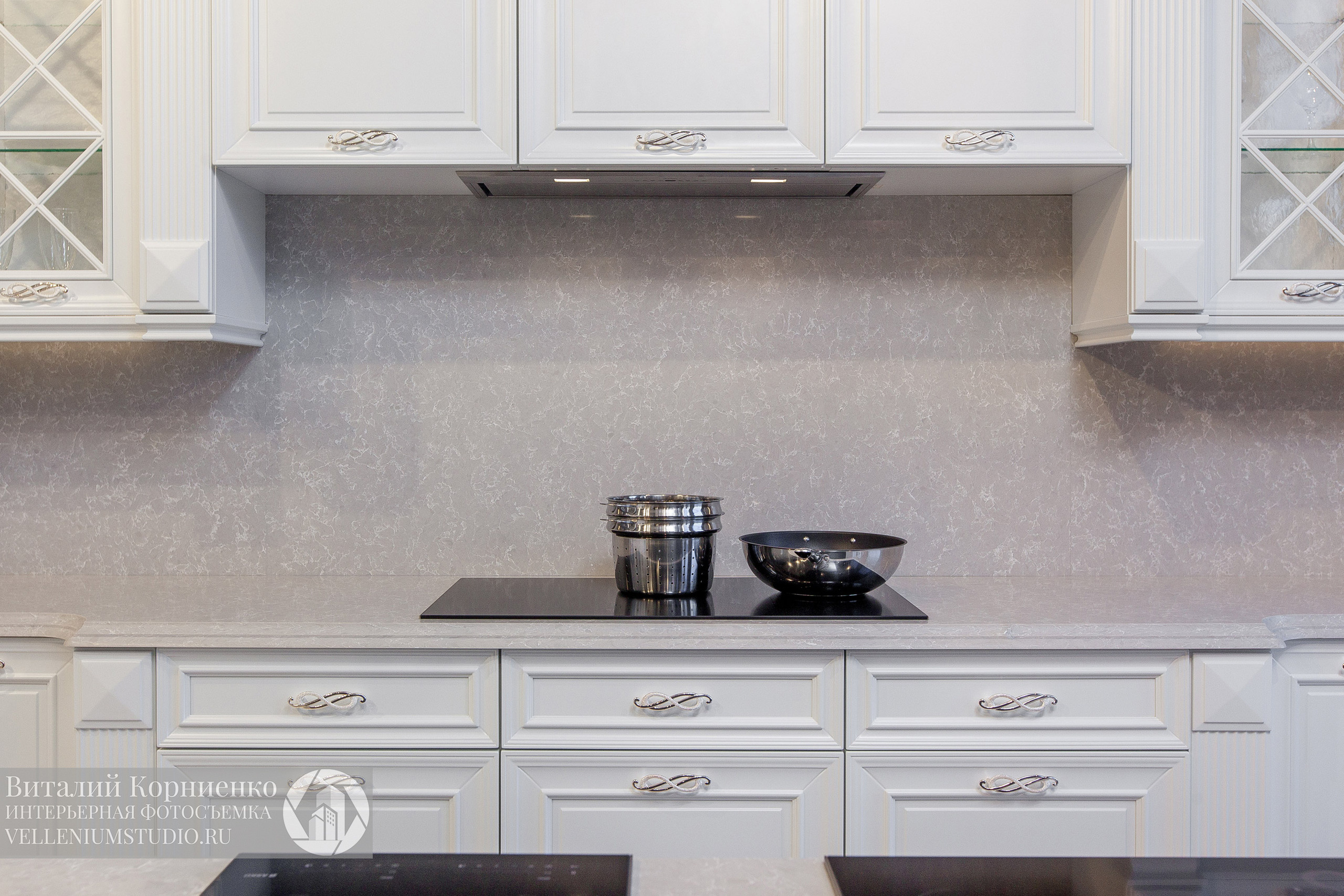 Фотосъемка кухонь в салоне мебели. Интерьерный фотограф Краснодар: профессионально по доступным ценам