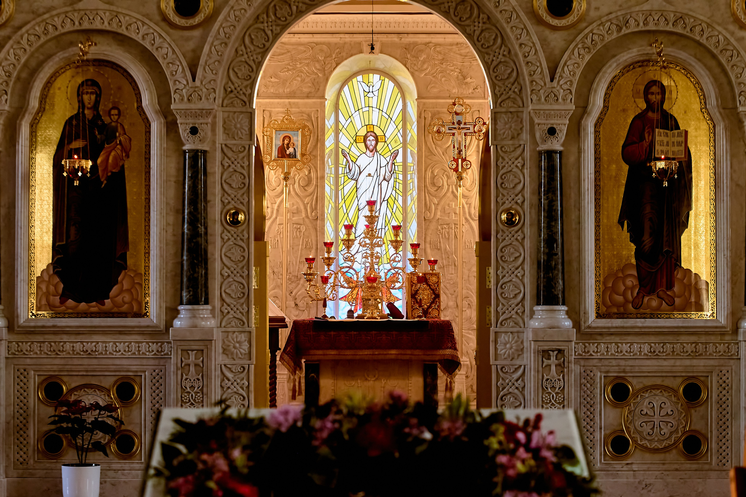 Фотографии Божественной Литургии в Неделю Крестопоклонную