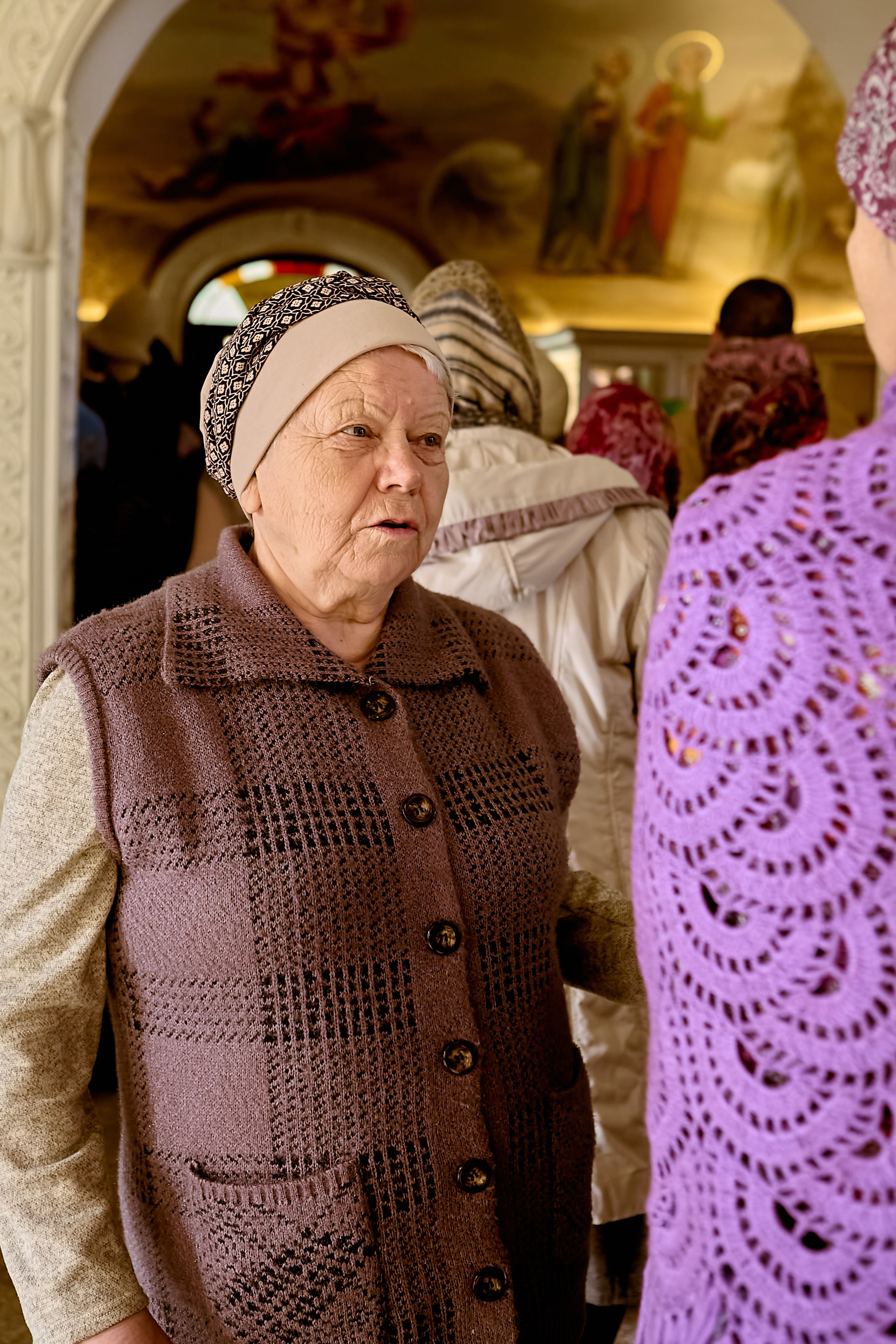 Женский портрет в храме Православный портретный фотограф Николай Голованов 