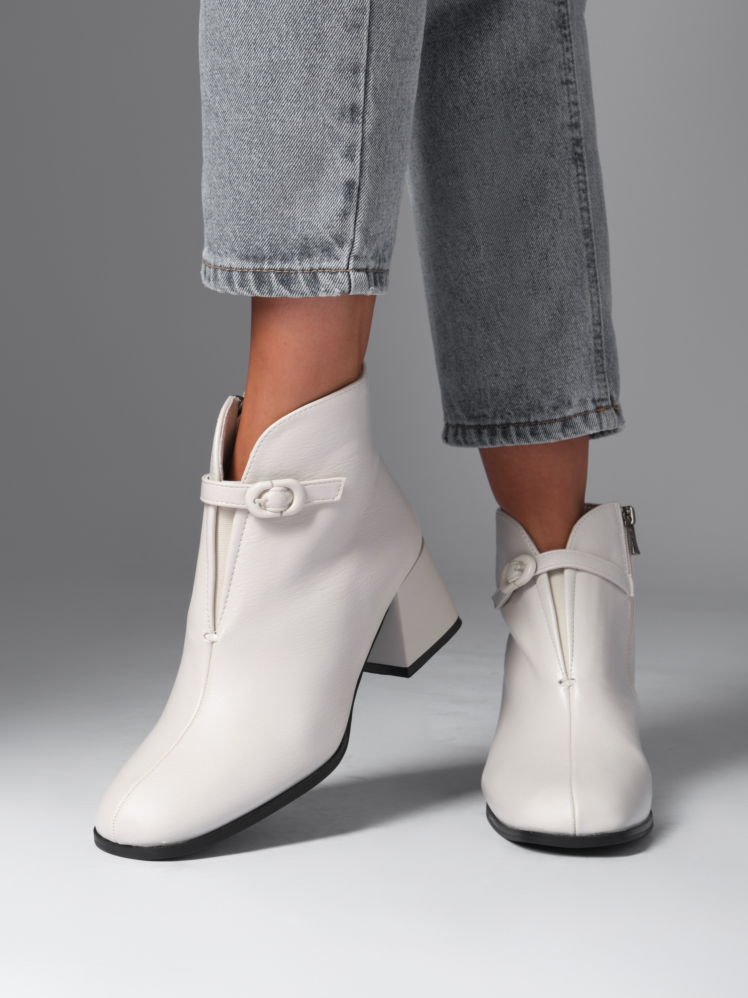 Полусапожки. Фотостудия для Wildberries Ozon