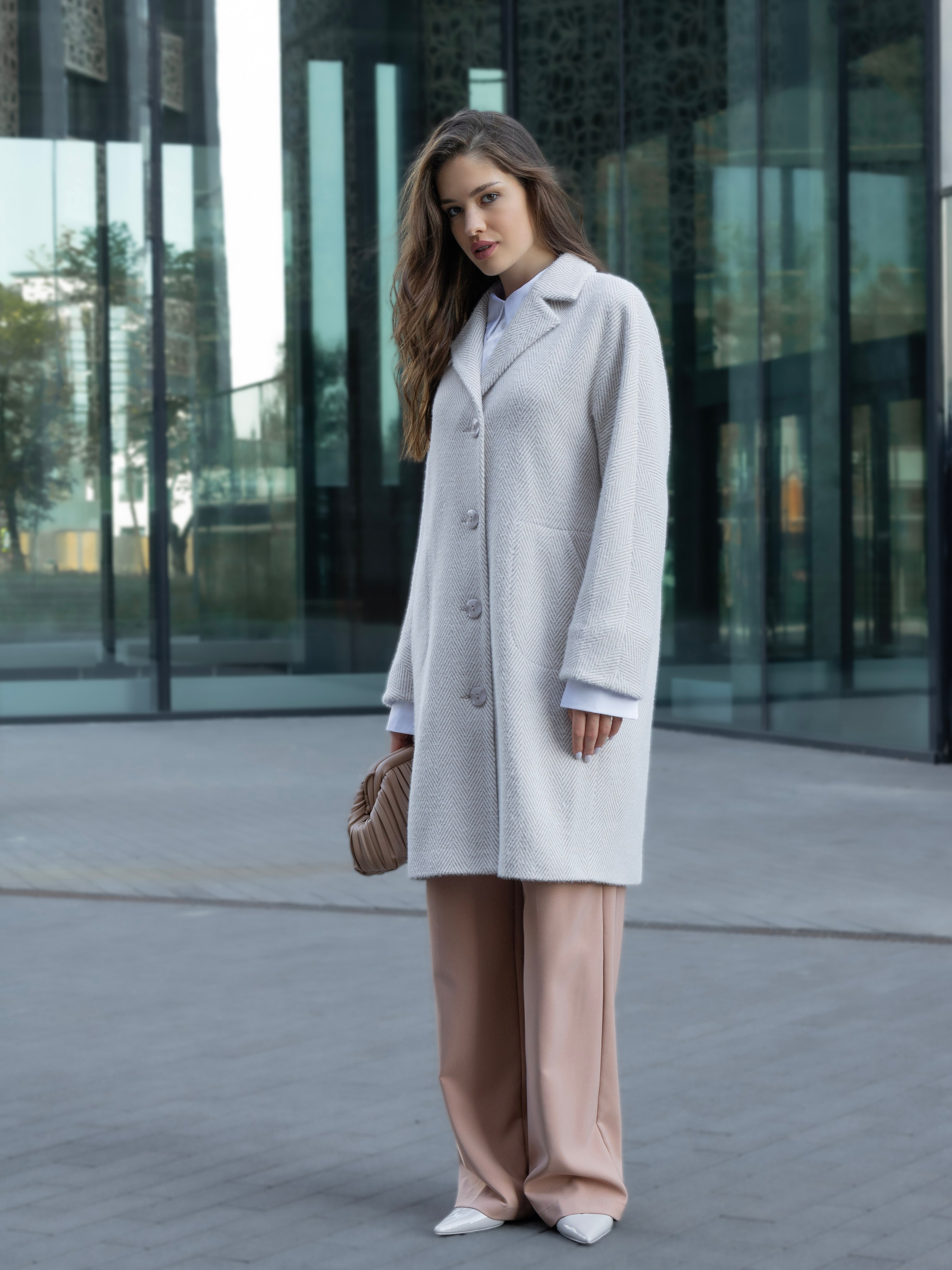 Пальто. Фотостудия для Wildberries Ozon