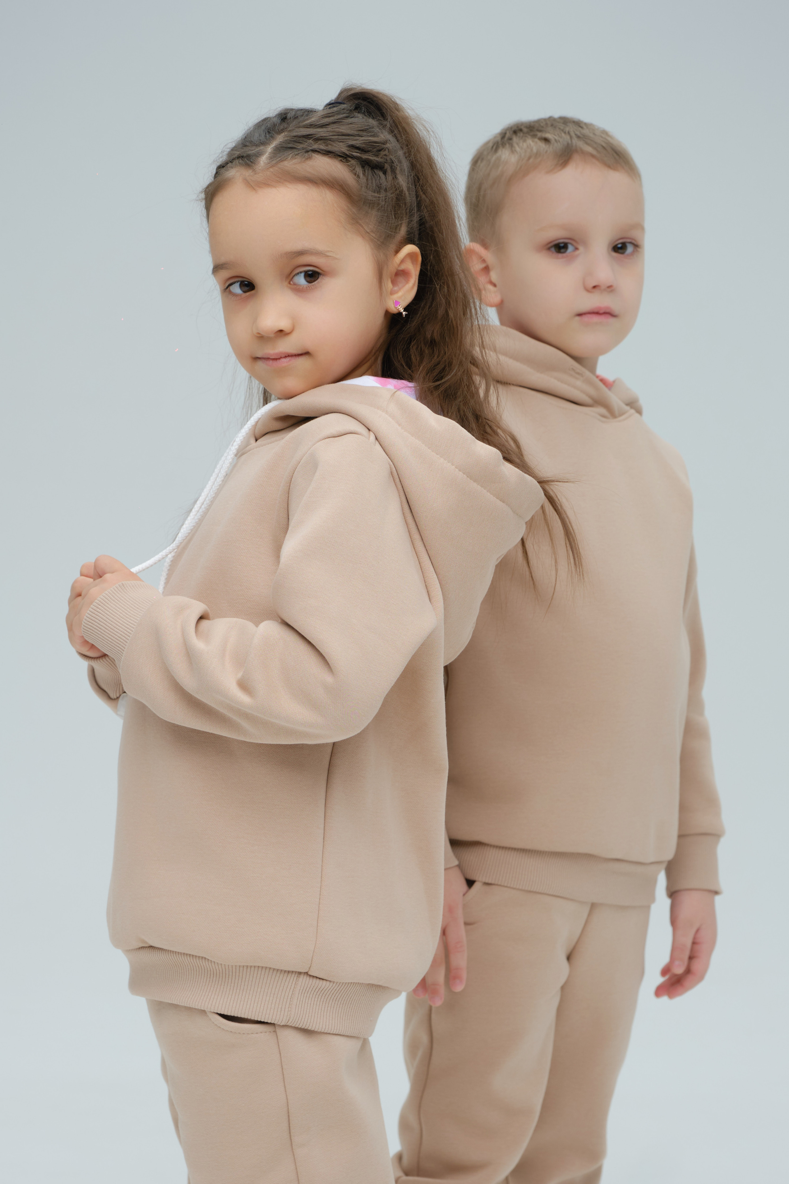 Рекламная съемка одежды. Фотограф Федор Захаров