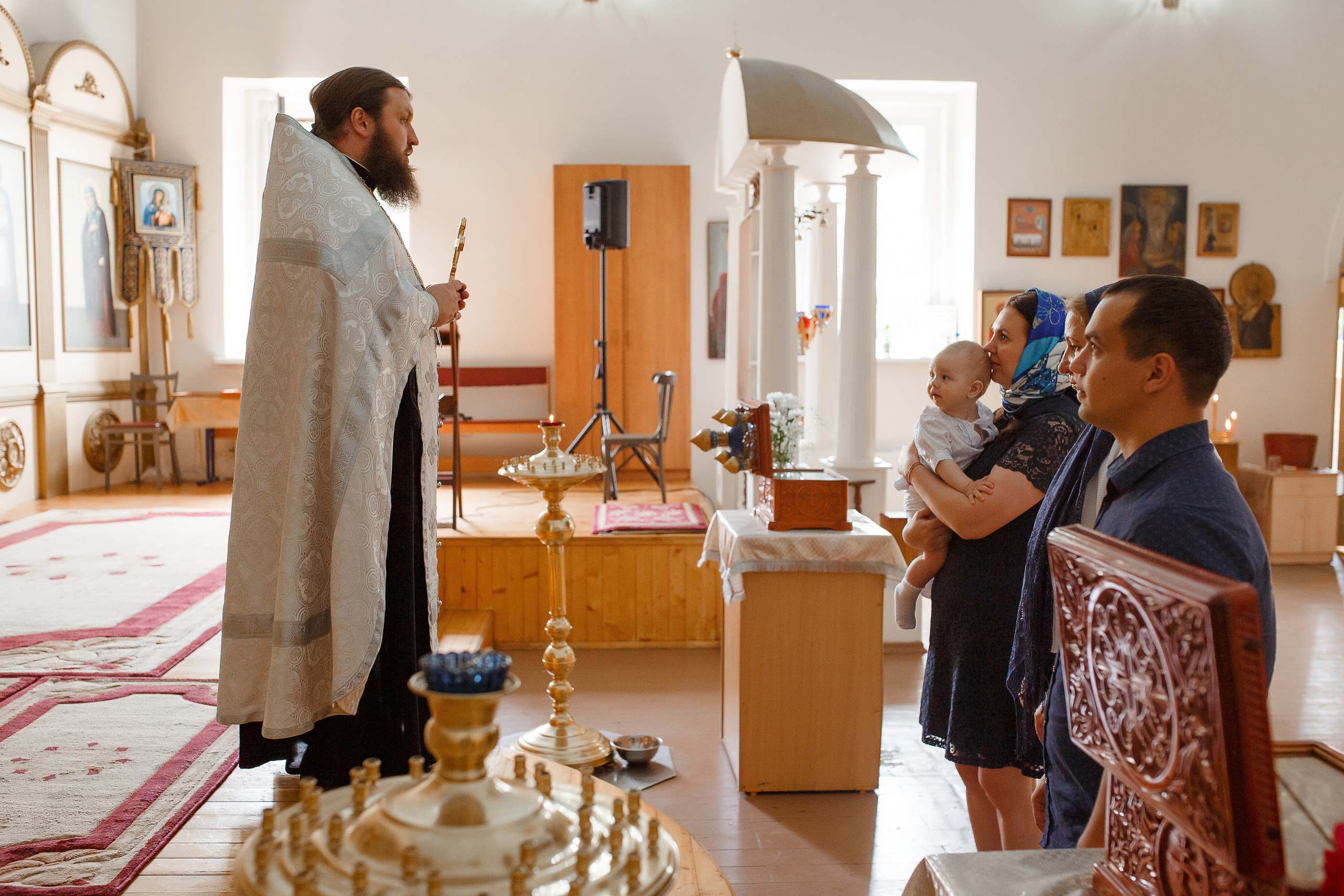 Фотосессия крещения и венчания в храмах Твери. Свадебный и семейный фотограф в Твери и Тверской области