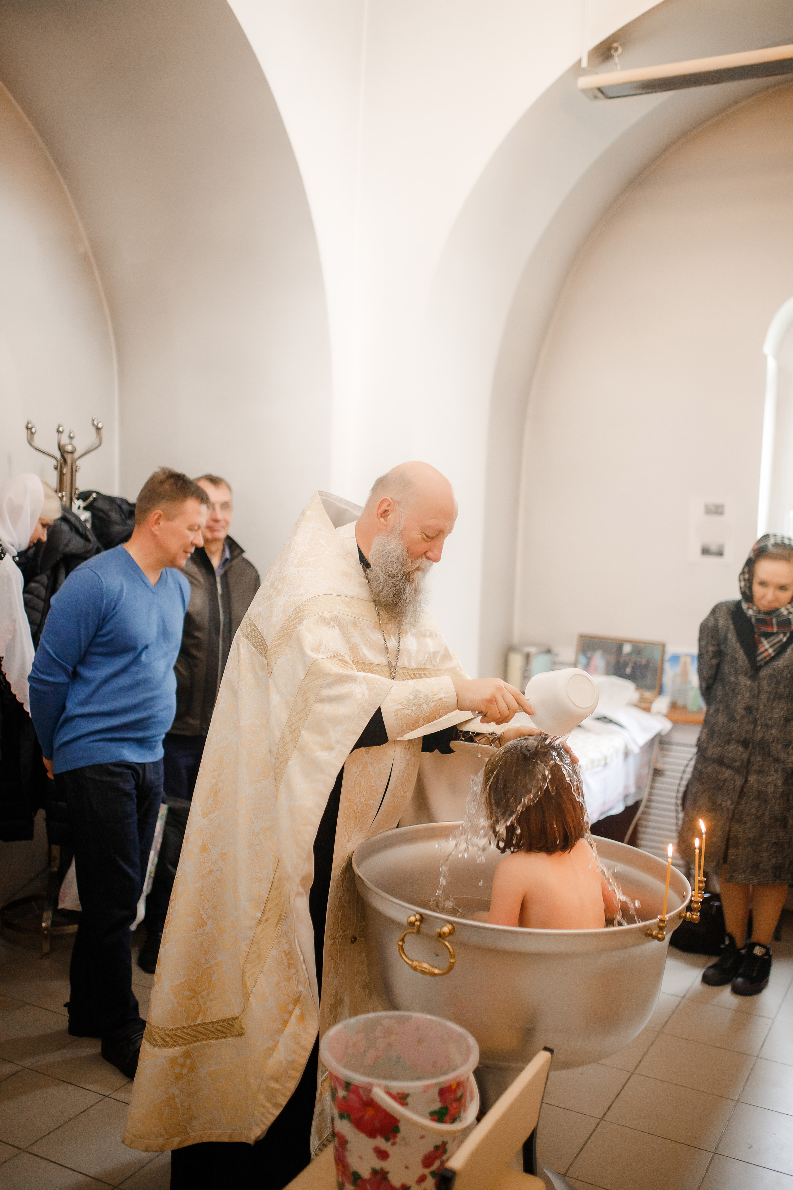 Фотосессия крещения и венчания в храмах Твери. Свадебный и семейный фотограф в Твери и Тверской области