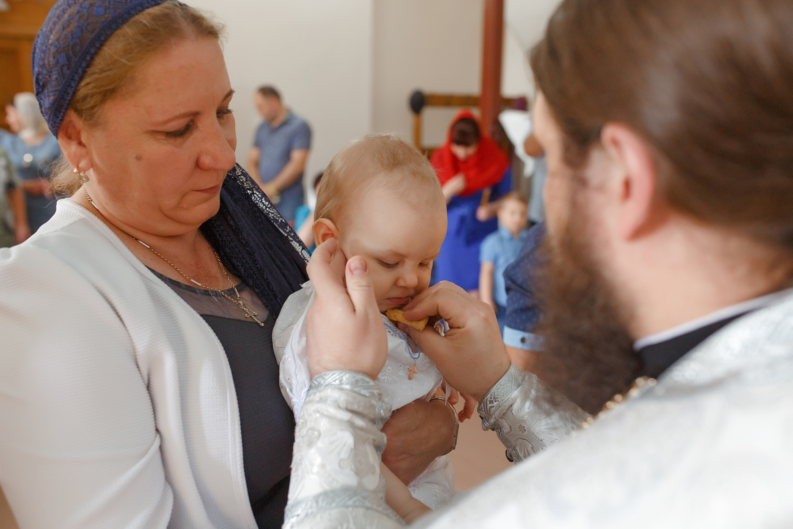 Фотосессия крещения и венчания в храмах Твери. Свадебный и семейный фотограф в Твери и Тверской области