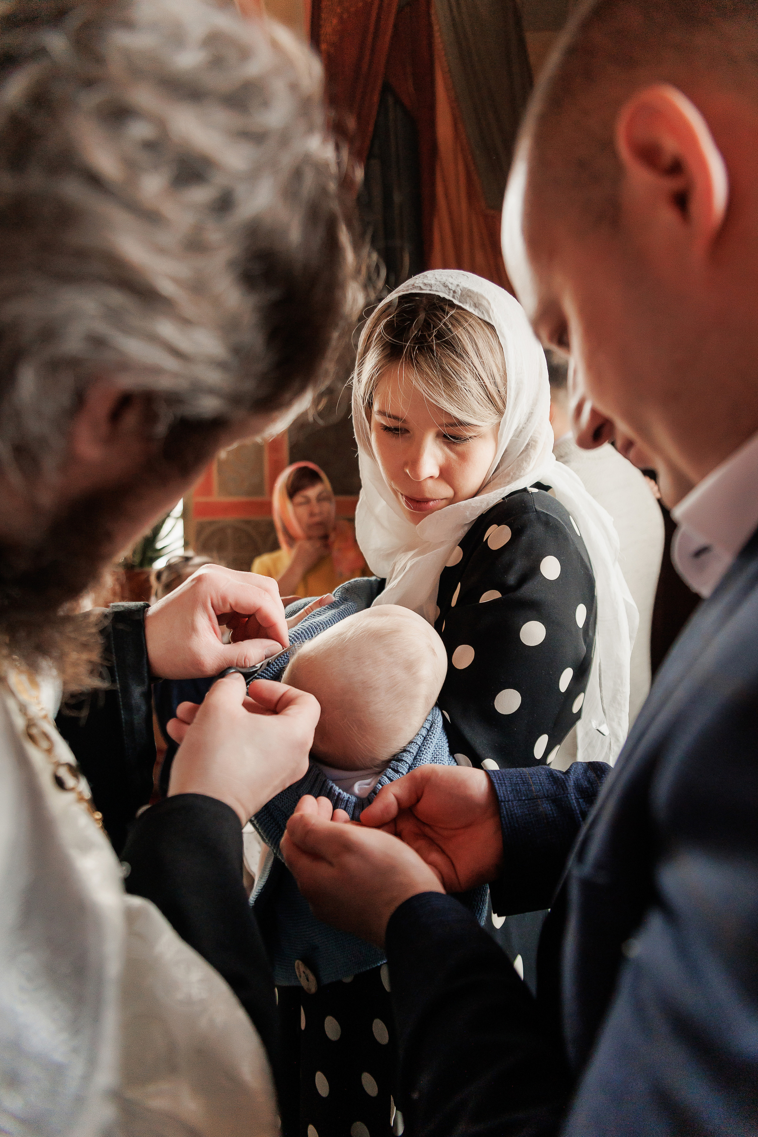 Фотосессия крещения и венчания в храмах Твери. Свадебный и семейный фотограф в Твери и Тверской области