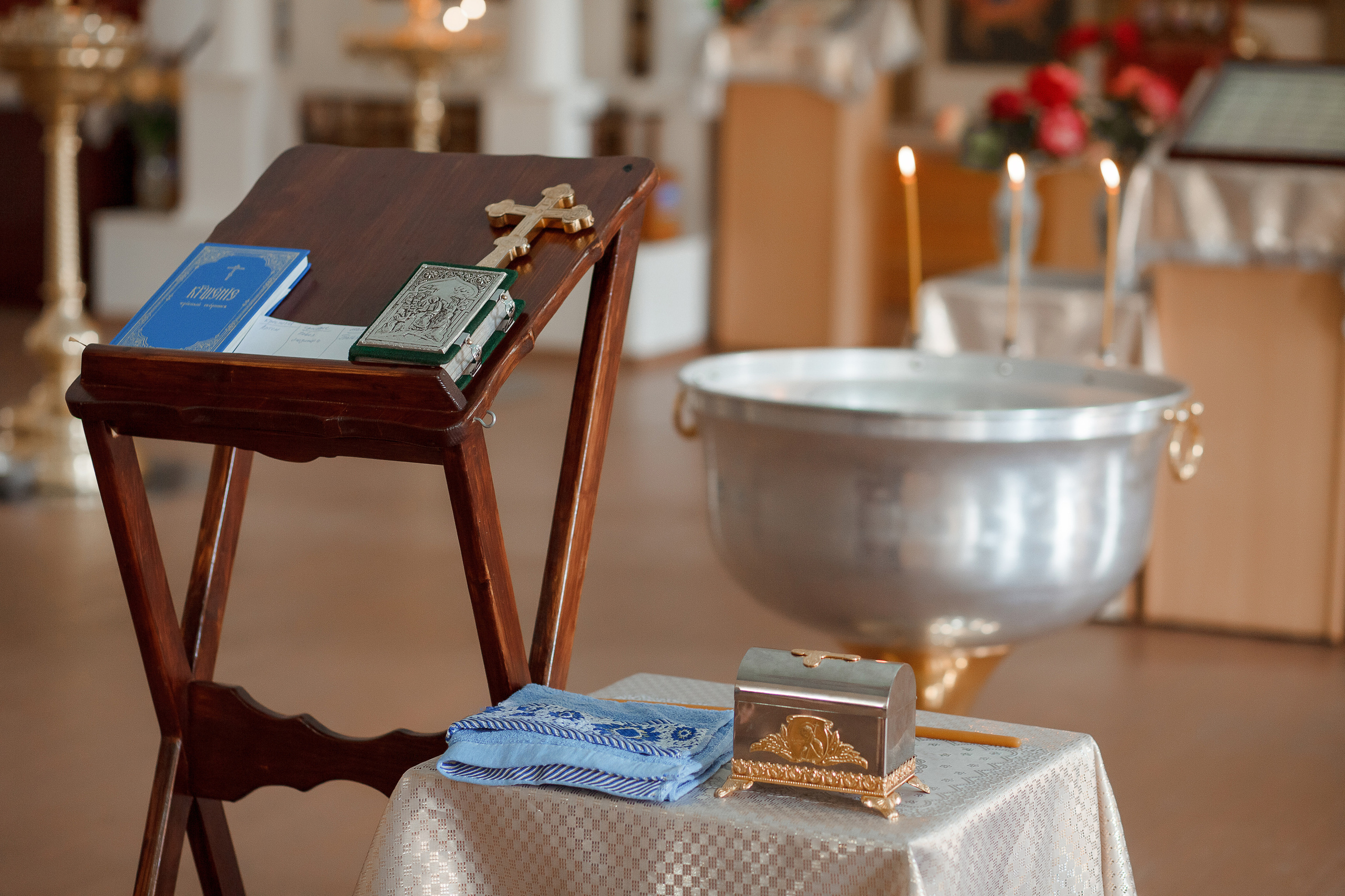 Фотосессия крещения и венчания в храмах Твери. Свадебный и семейный фотограф в Твери и Тверской области