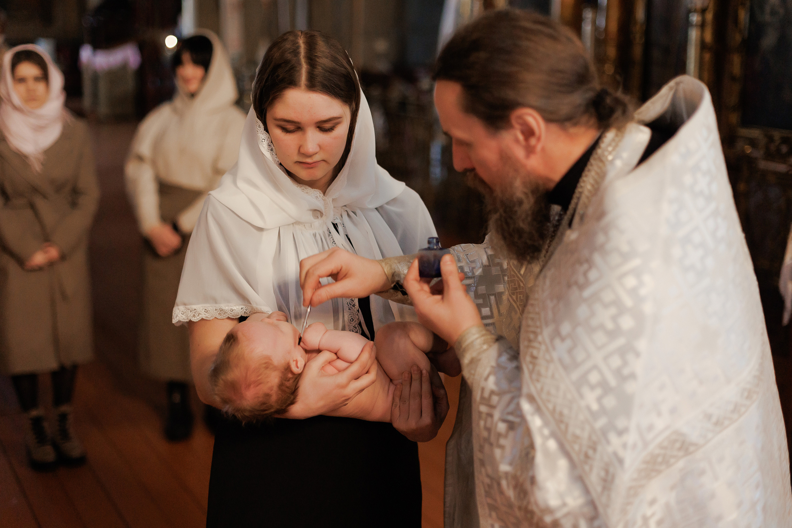 Фотосессия крещения и венчания в храмах Твери. Свадебный и семейный фотограф в Твери и Тверской области