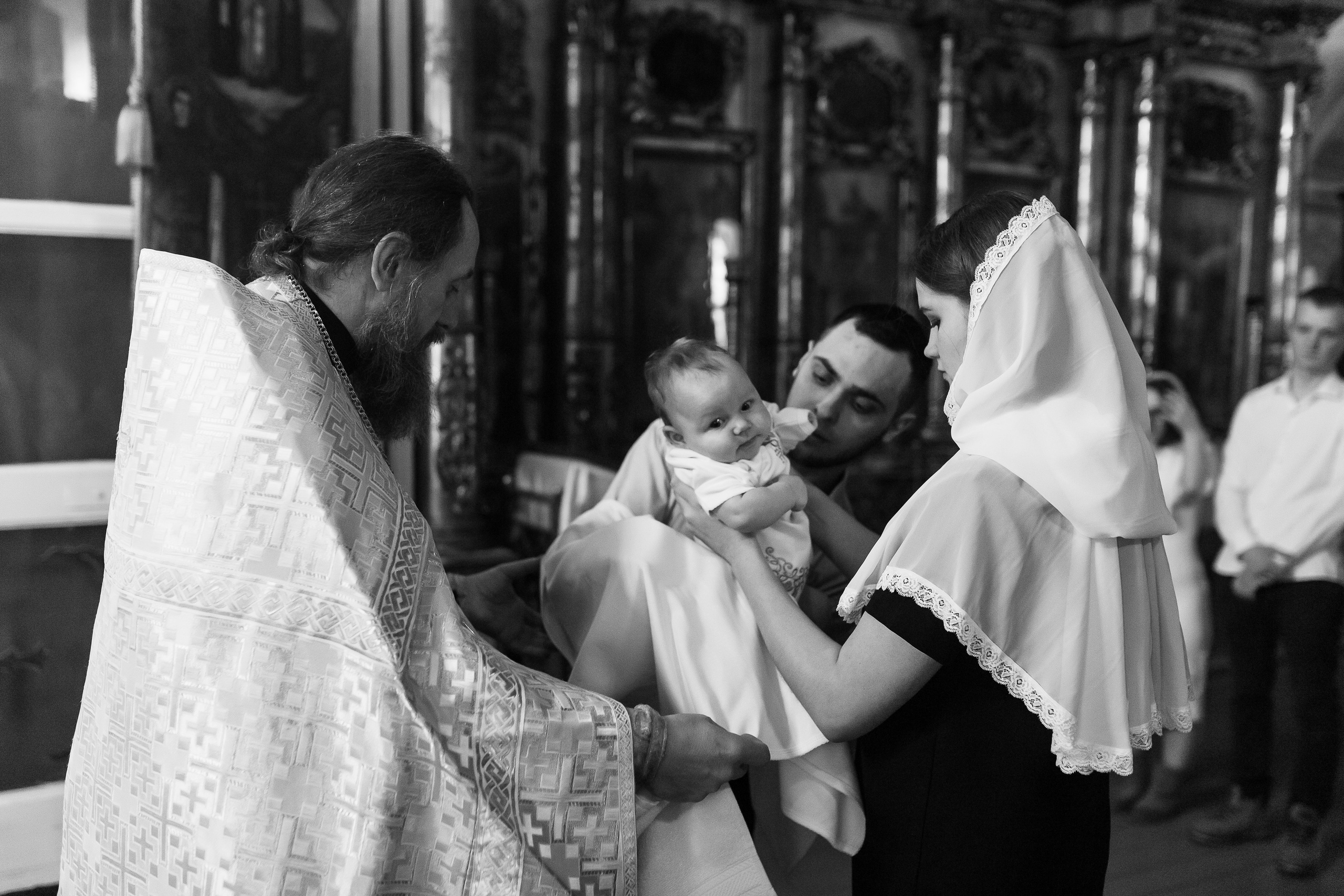 Фотосессия крещения и венчания в храмах Твери. Свадебный и семейный фотограф в Твери и Тверской области