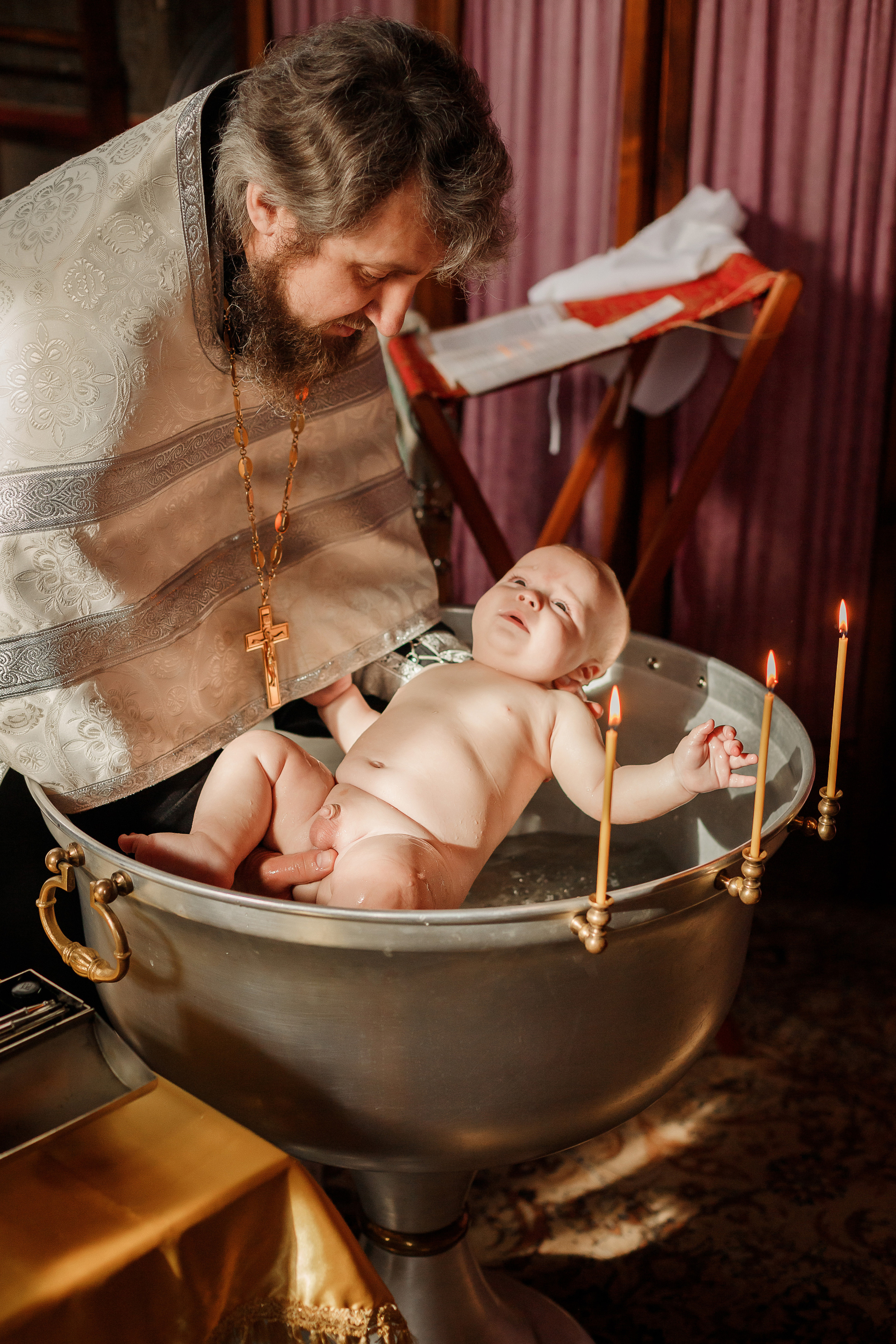 Фотосессия крещения и венчания в храмах Твери. Свадебный и семейный фотограф в Твери и Тверской области
