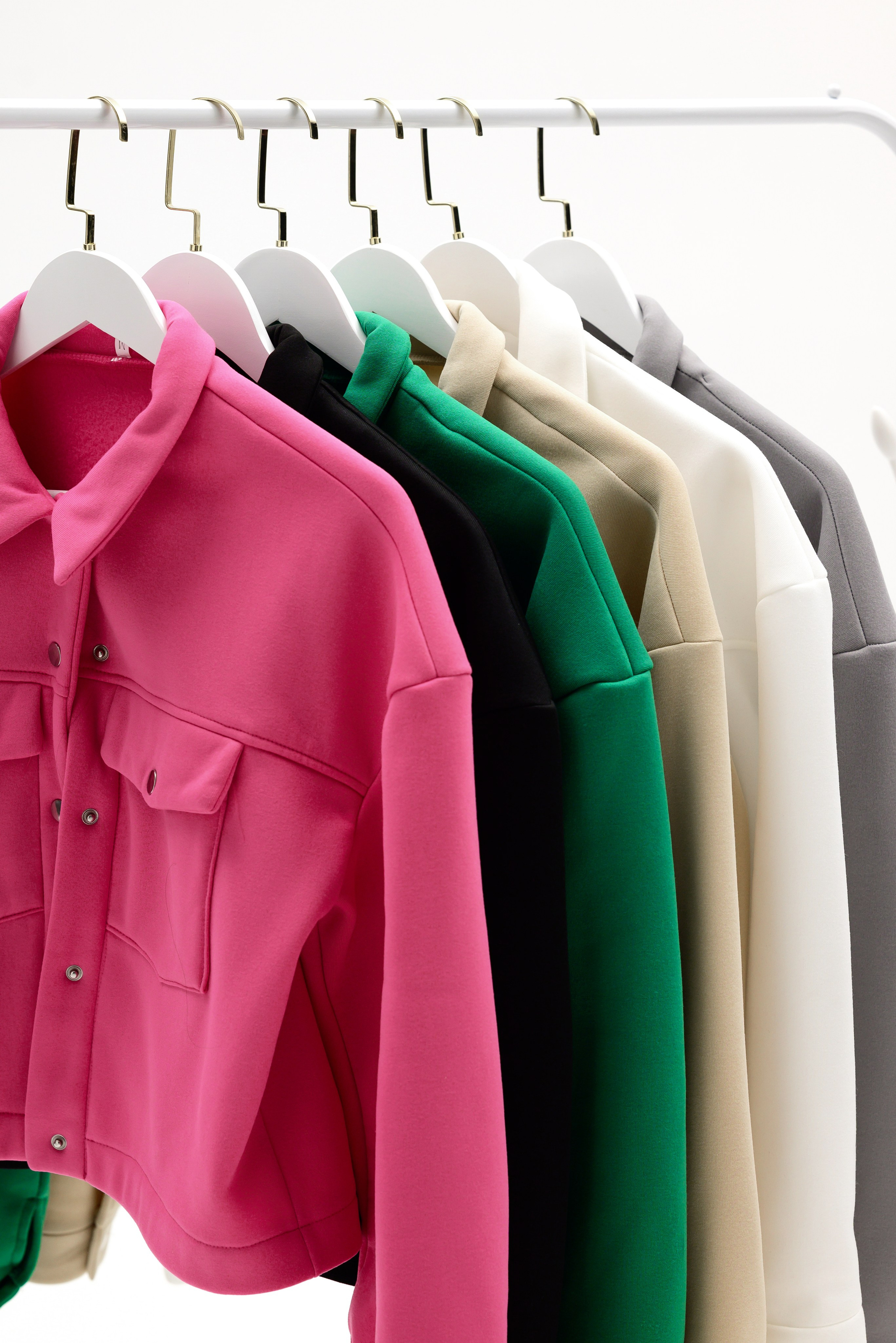 Каталог на белом фоне