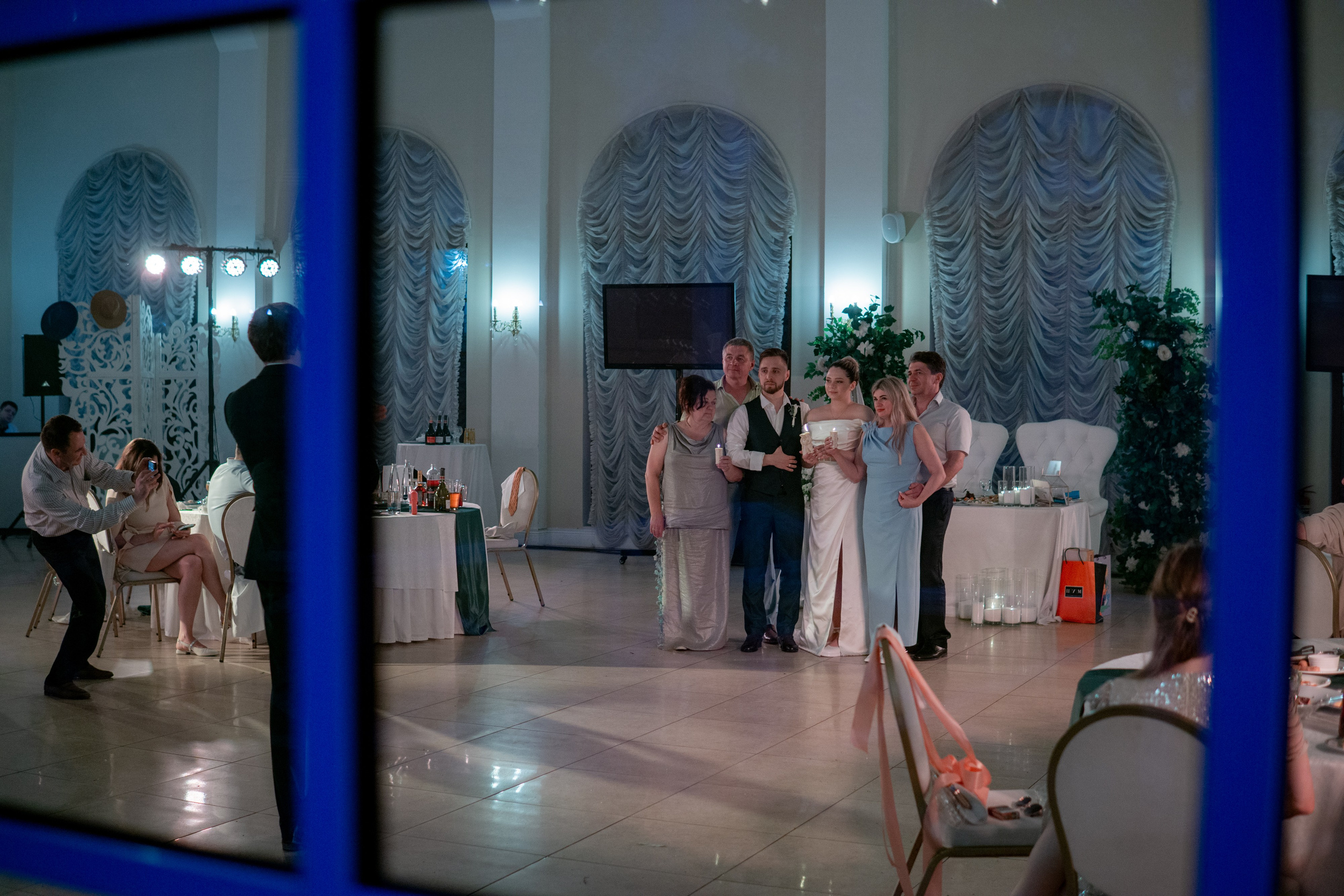 Свадебная фотосессия в отеле Хилтон. Свадебный фотограф Александр Невский в Санкт-Петербурге