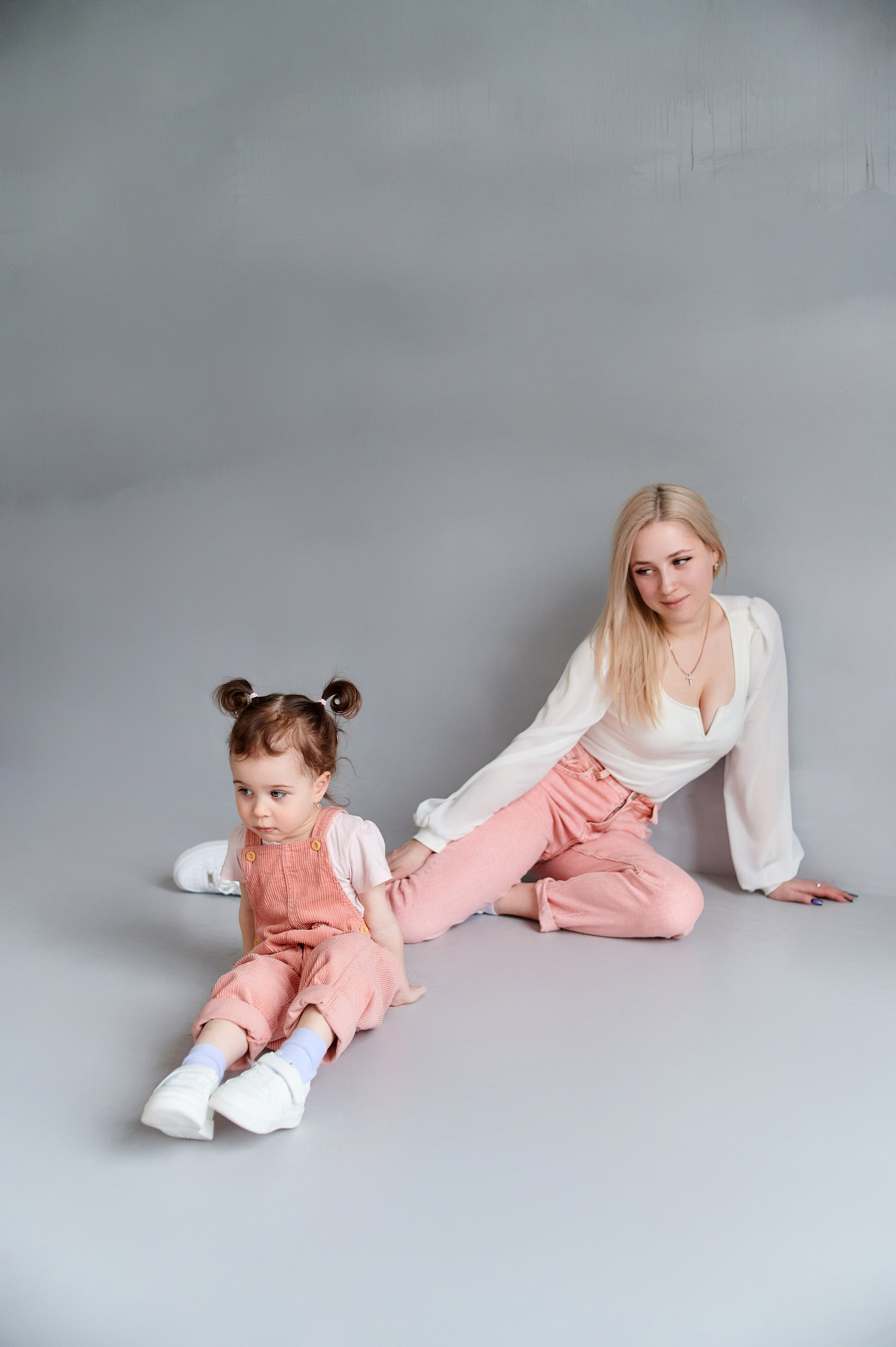 В студии. Семейный и детский фотограф в г. Ногинске Ангелина Хасанова