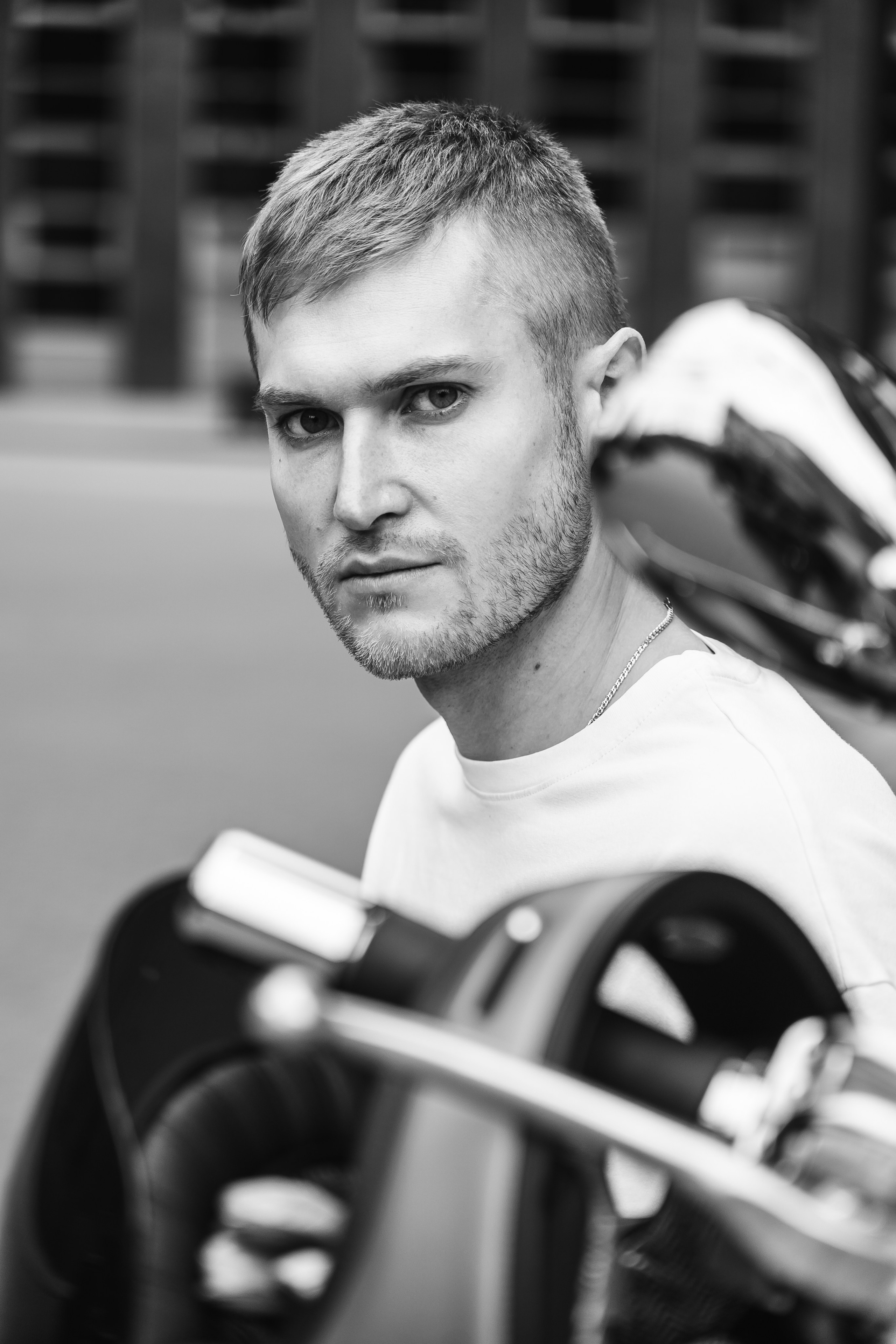 Олег и Сузуки. Наталия Фролова. Фотограф. Москва