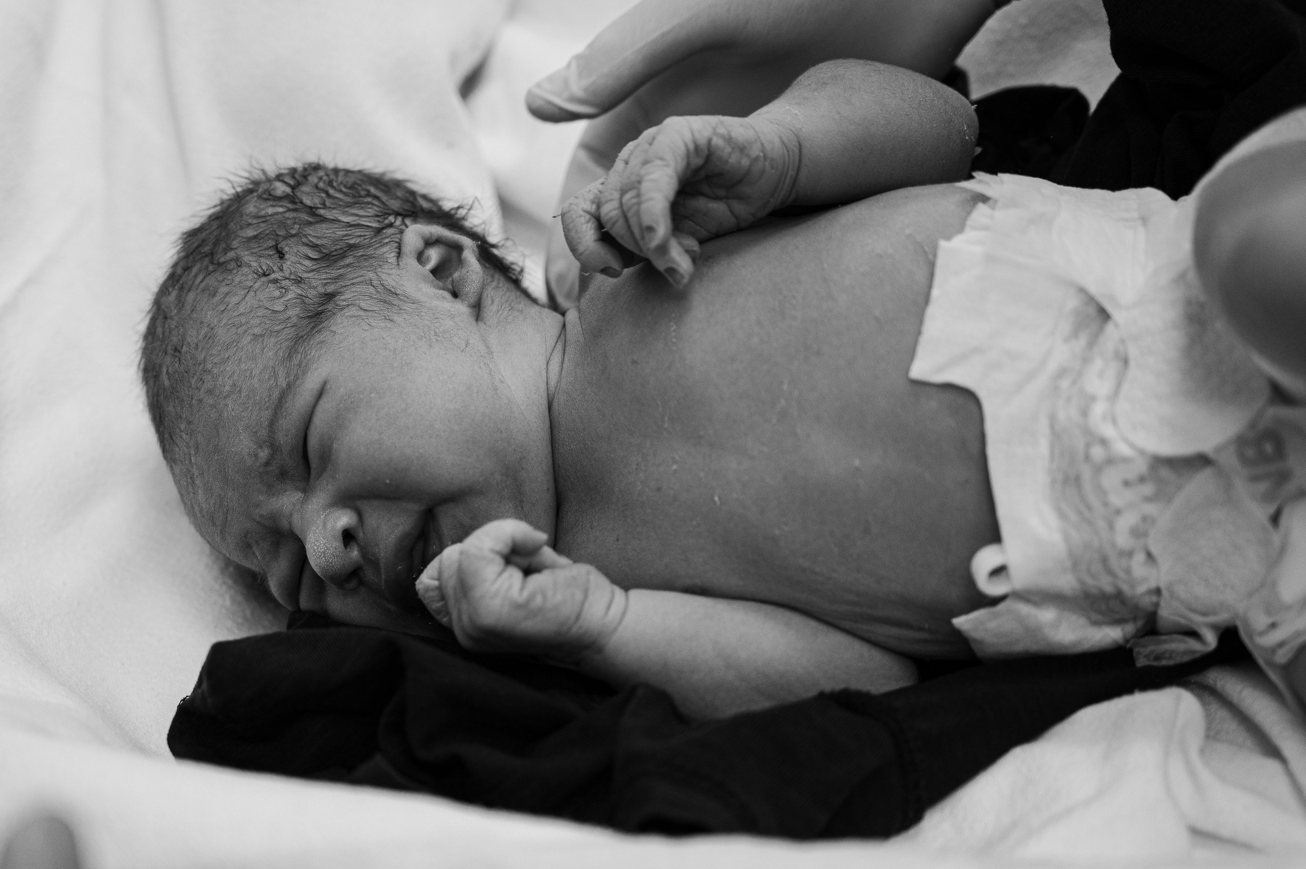 Мирослава родилась. Фотограф на роды СПБ Юлия Герасимова