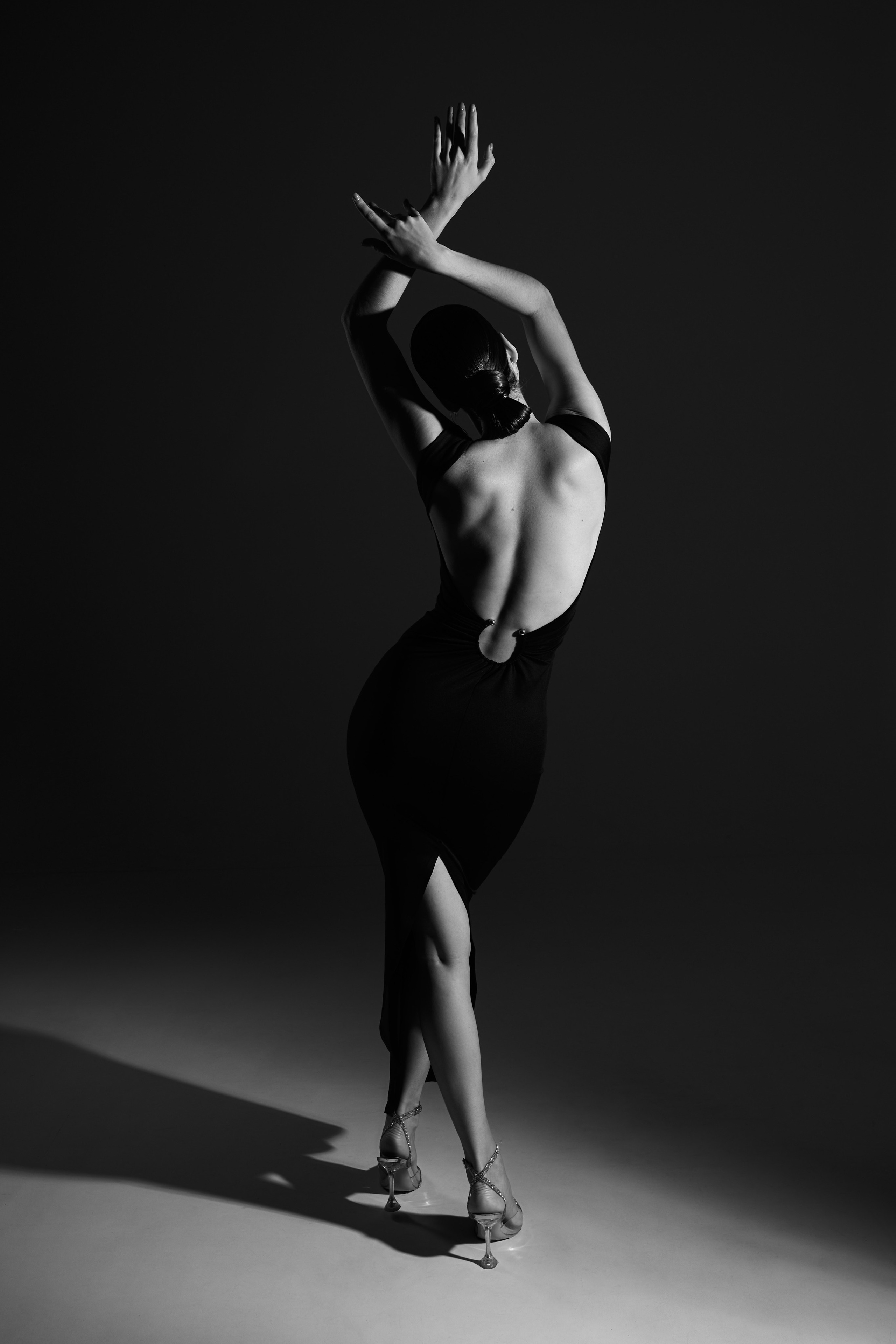 Черно-белая элегантная фотосессия. Анна Потявина. Фотограф Москва