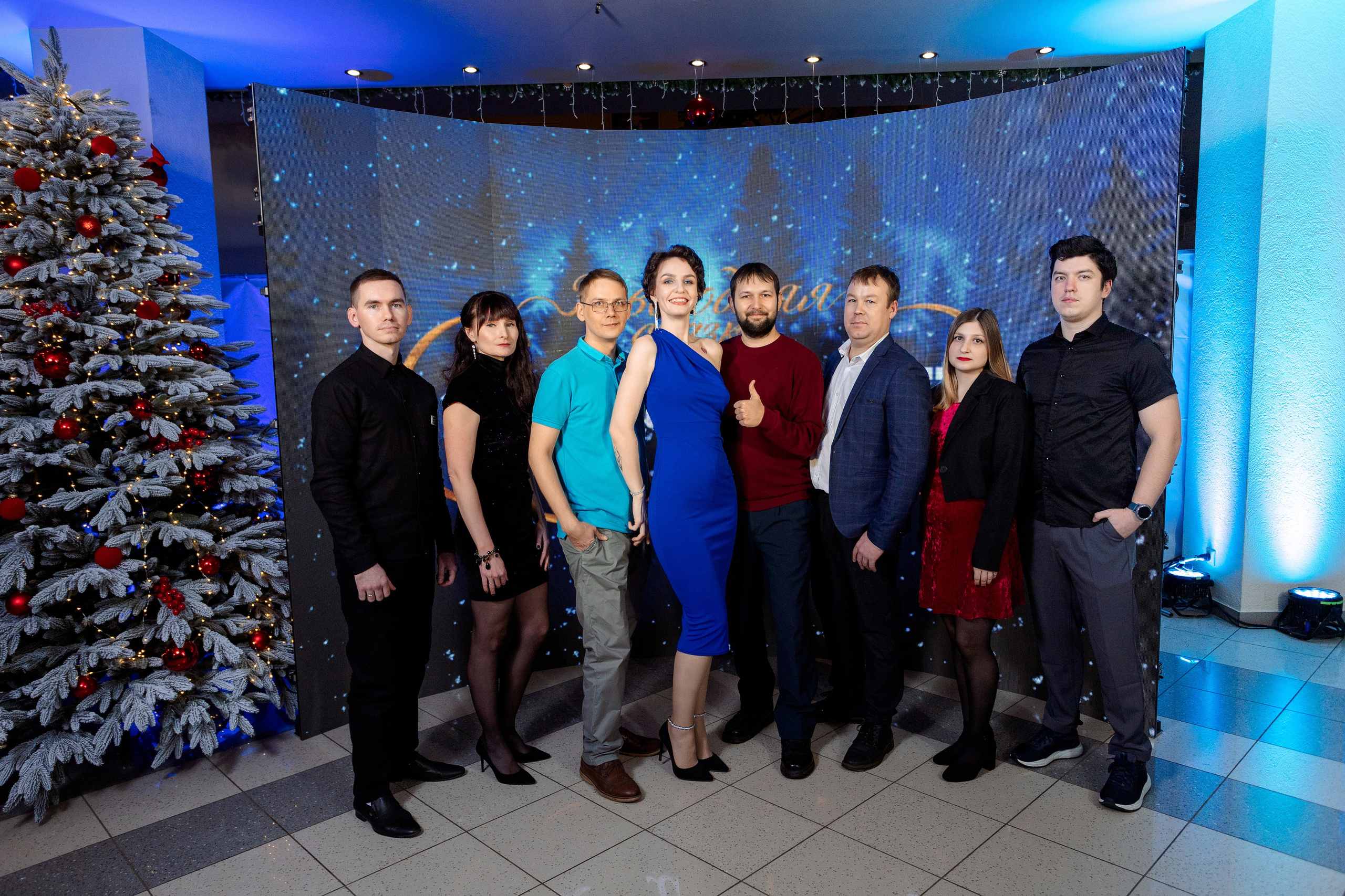 РЕПОРТАЖ: НОВЫЙ ГОД В ДК МЕТАЛЛУРГ. Профессиональный фотограф в Ижевске Леша Петров