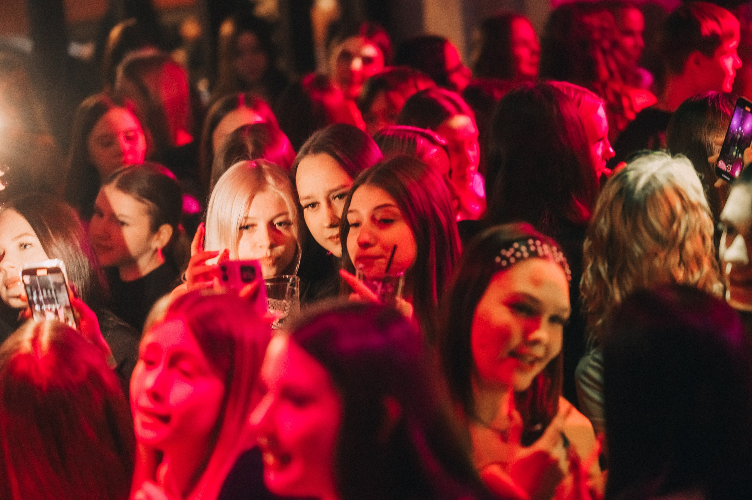 8 MARCH WOMENS DAY PARTY. Фотограф в Кемерово Владислав Шульц