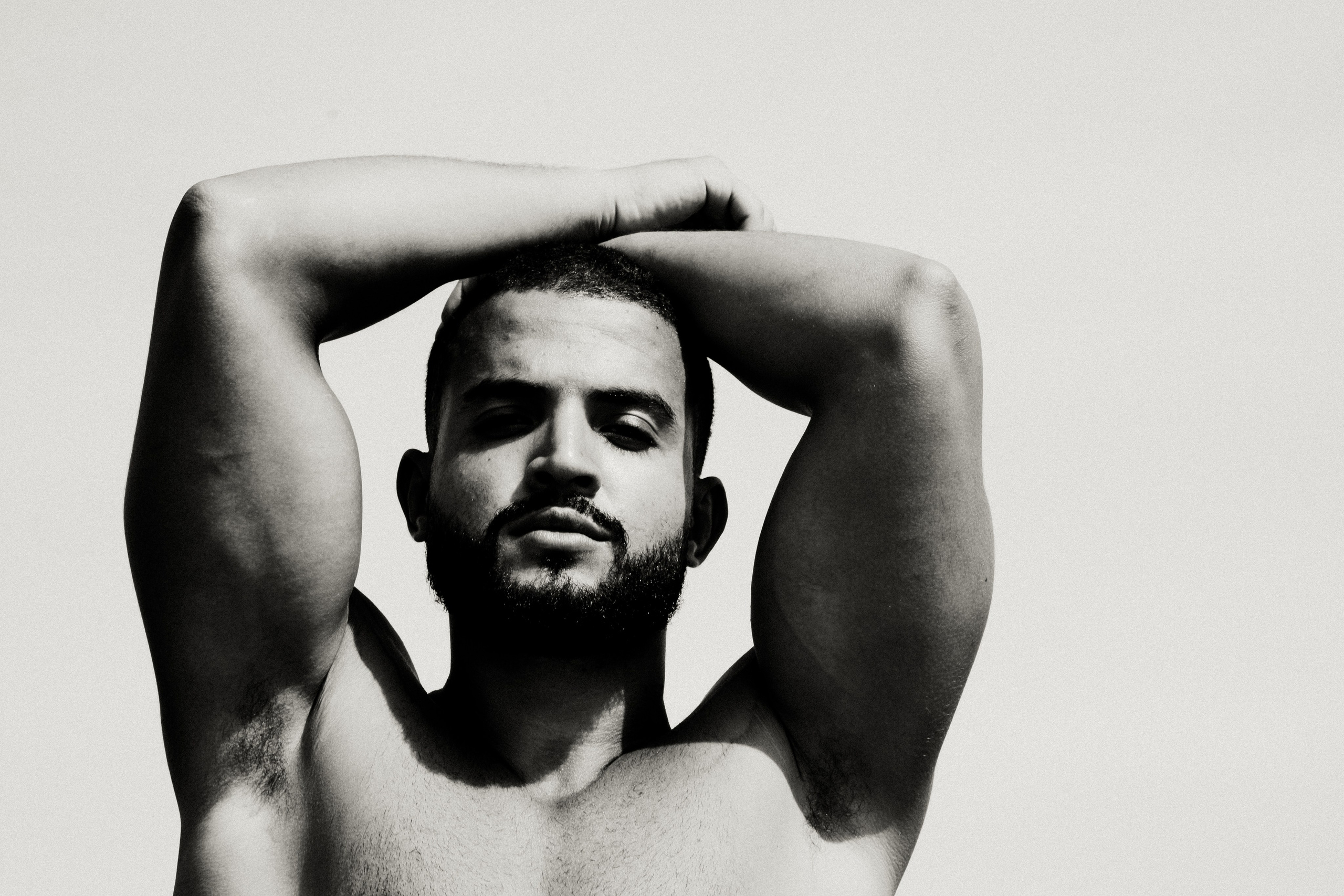 I am Diana, a portrait photographer. I take pictures around the world