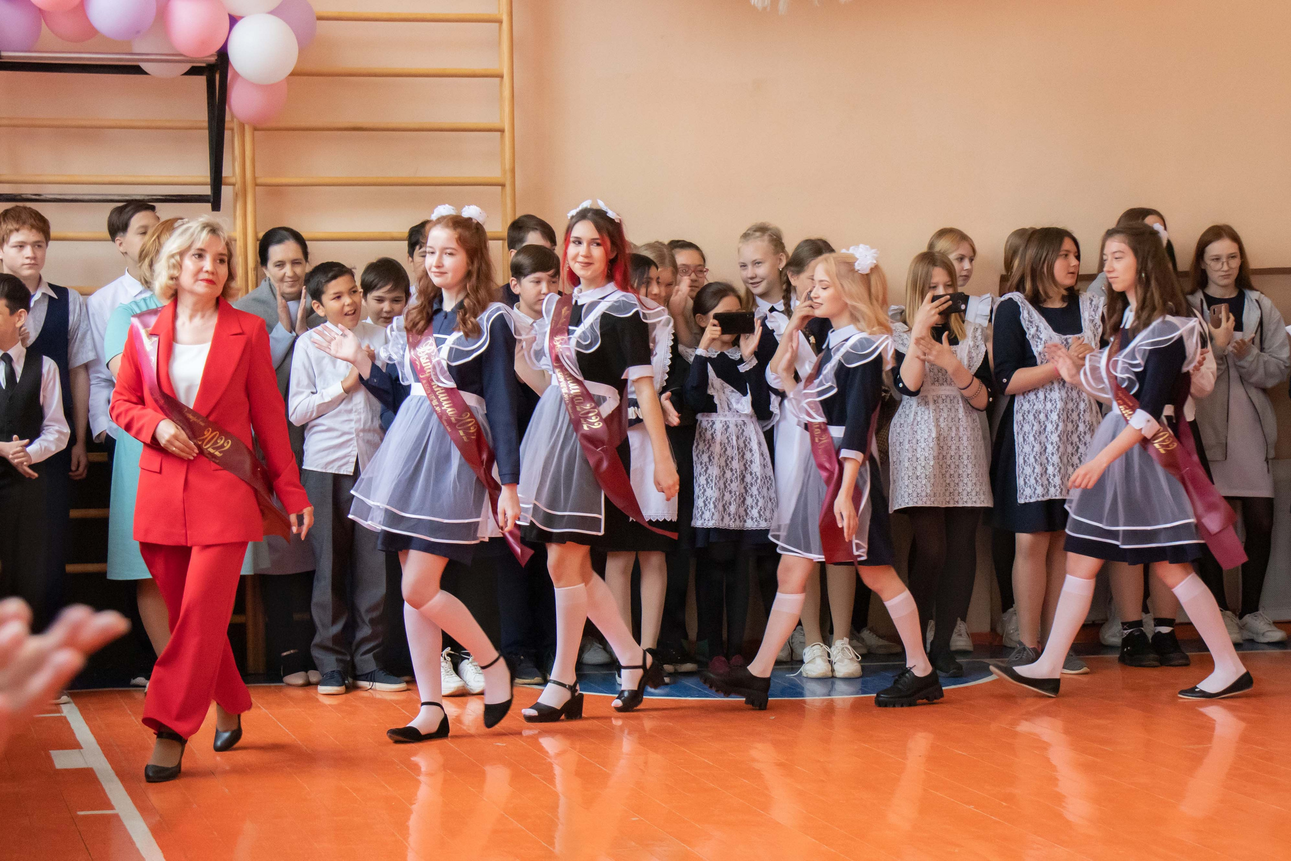 Последний звонок (11 класс). Репортажный Фотограф