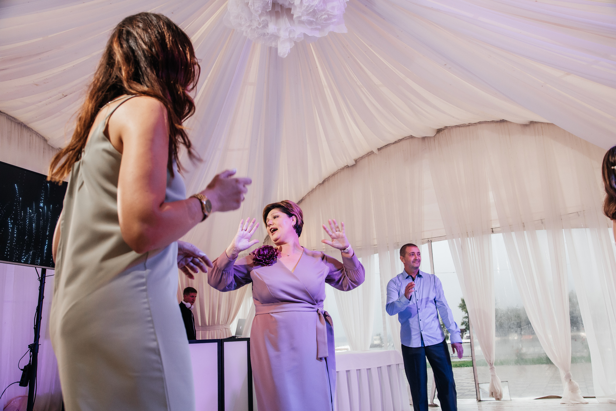 Кристина и Виталий. Свадебный  фотограф Новосибирск