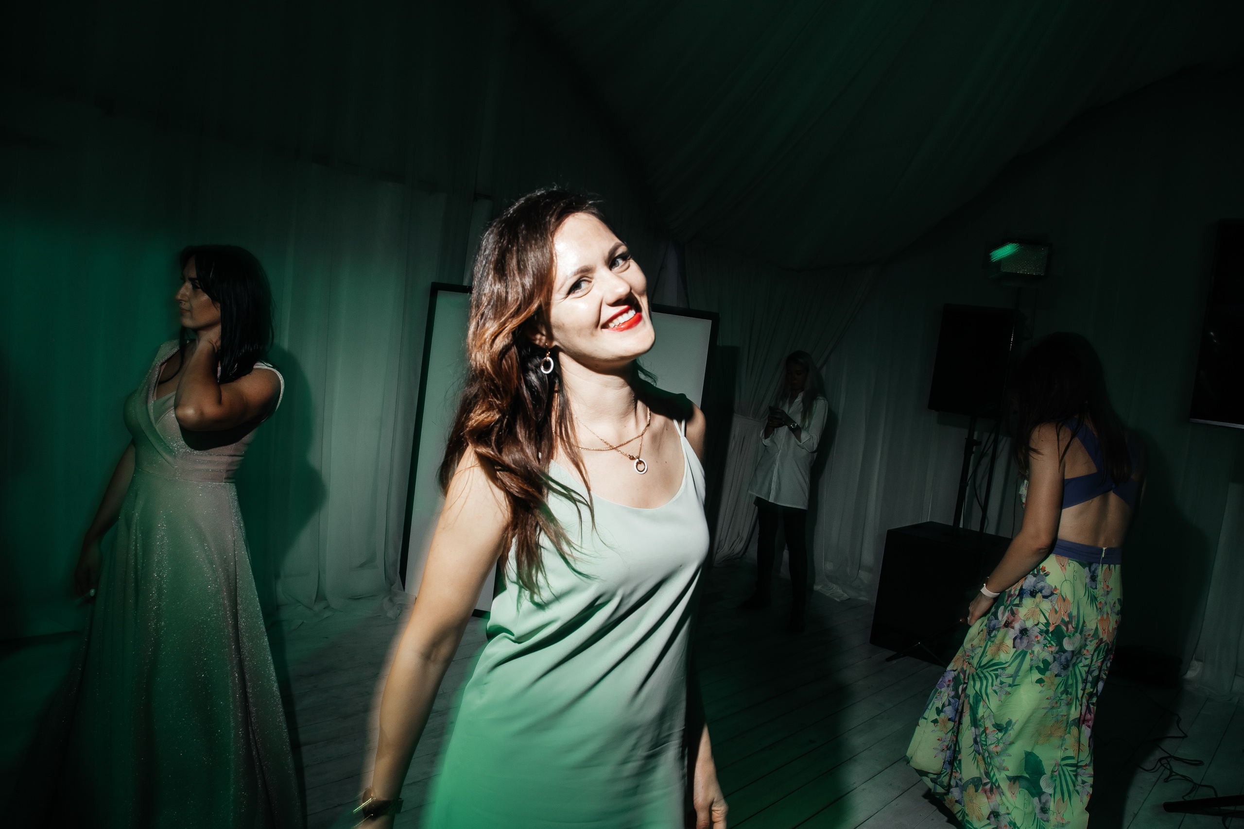 Кристина и Виталий. Свадебный  фотограф Новосибирск