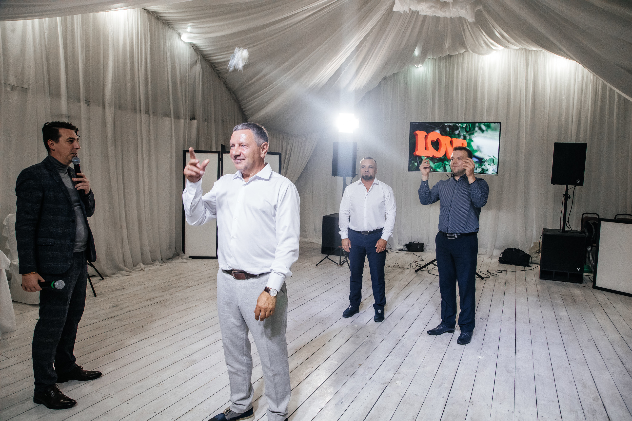 Кристина и Виталий. Свадебный  фотограф Новосибирск