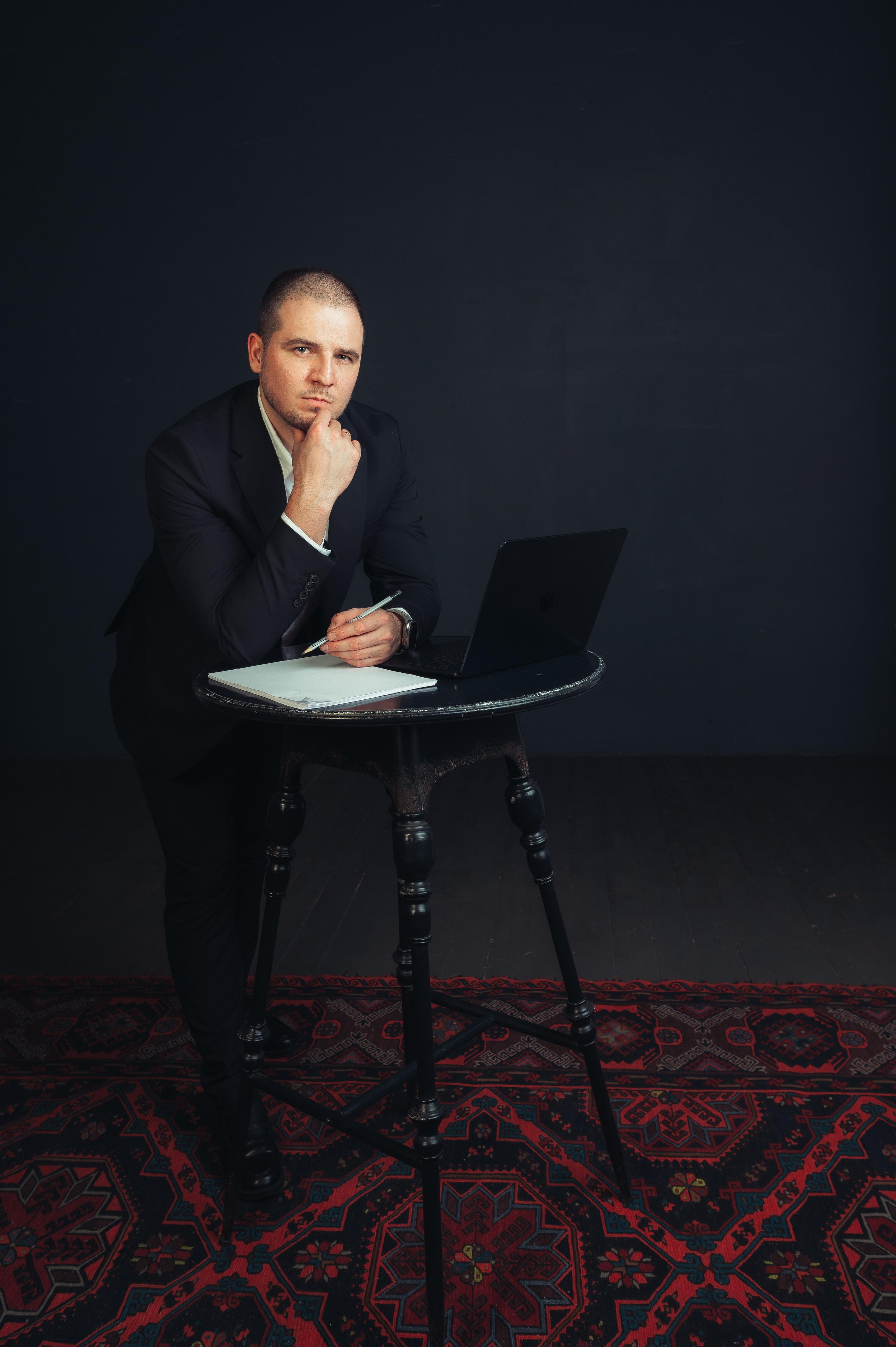 Никита Пустовалов — портретная съёмка. Иван Кубик — фотограф и видеограф